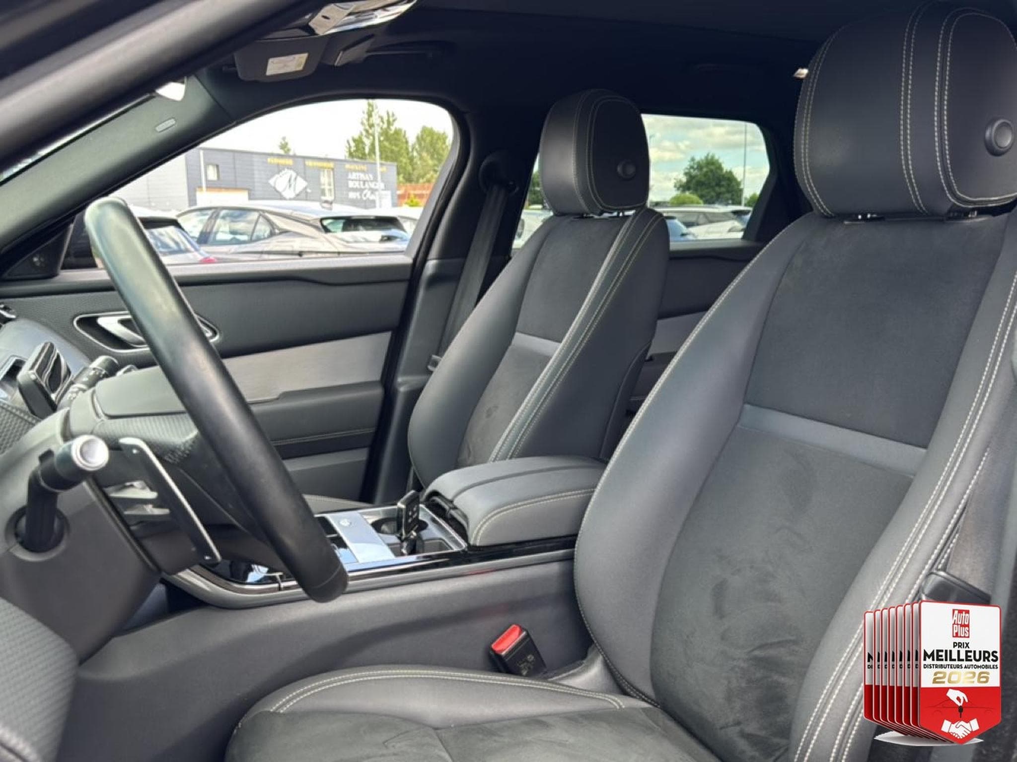 Land-Rover RANGE ROVER VELAR 2.0 P400E 404 PHEV R-DYNAMIC SE AWD BVA (2021) - Photo 16