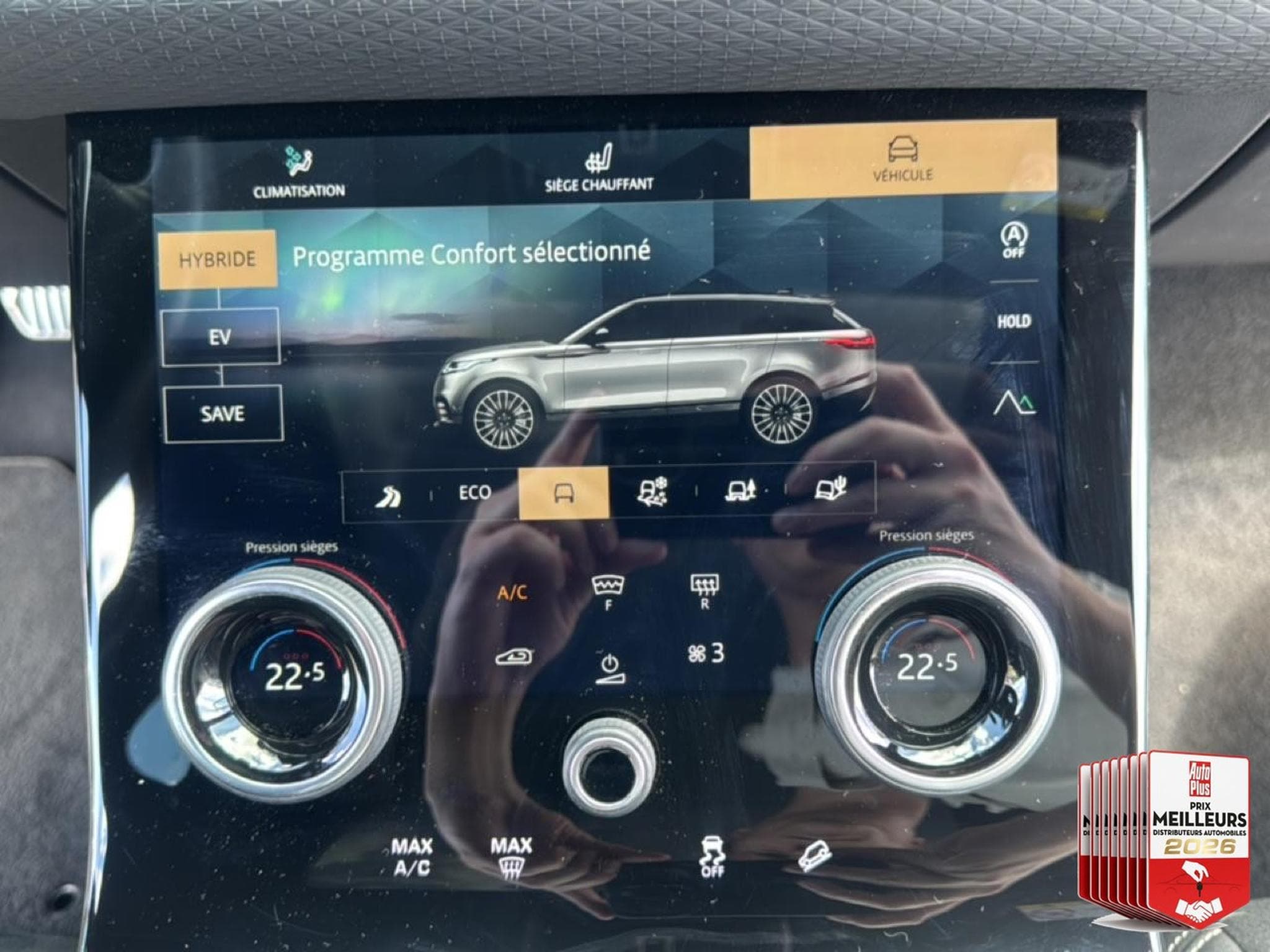Land-Rover RANGE ROVER VELAR 2.0 P400E 404 PHEV R-DYNAMIC SE AWD BVA (2021) - Photo 22