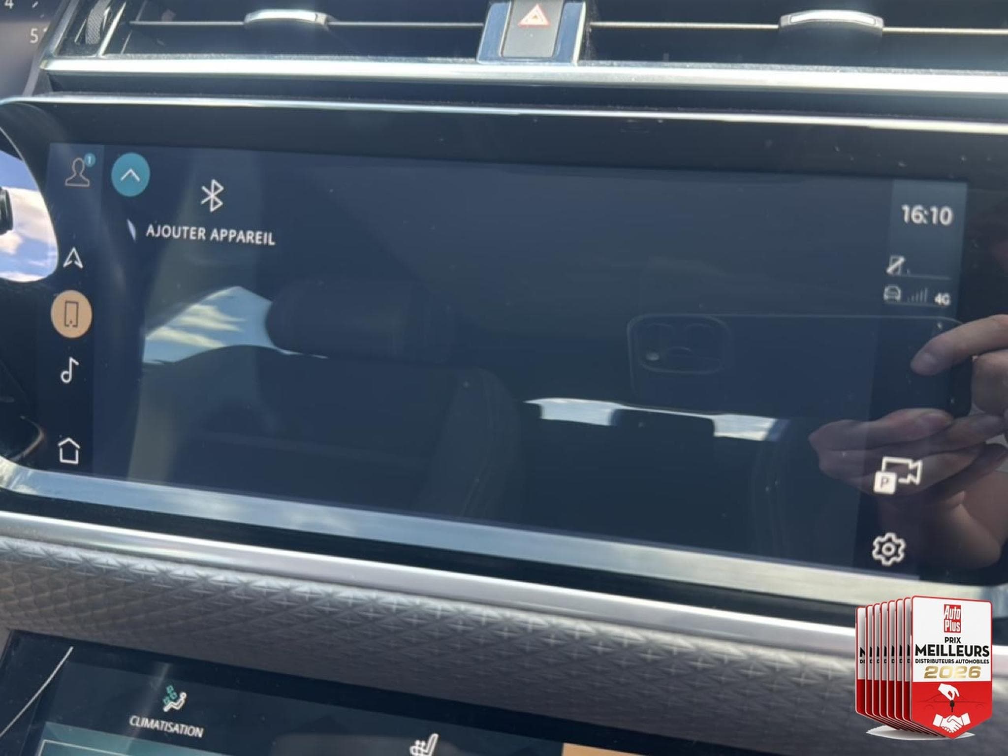 Land-Rover RANGE ROVER VELAR 2.0 P400E 404 PHEV R-DYNAMIC SE AWD BVA (2021) - Photo 32