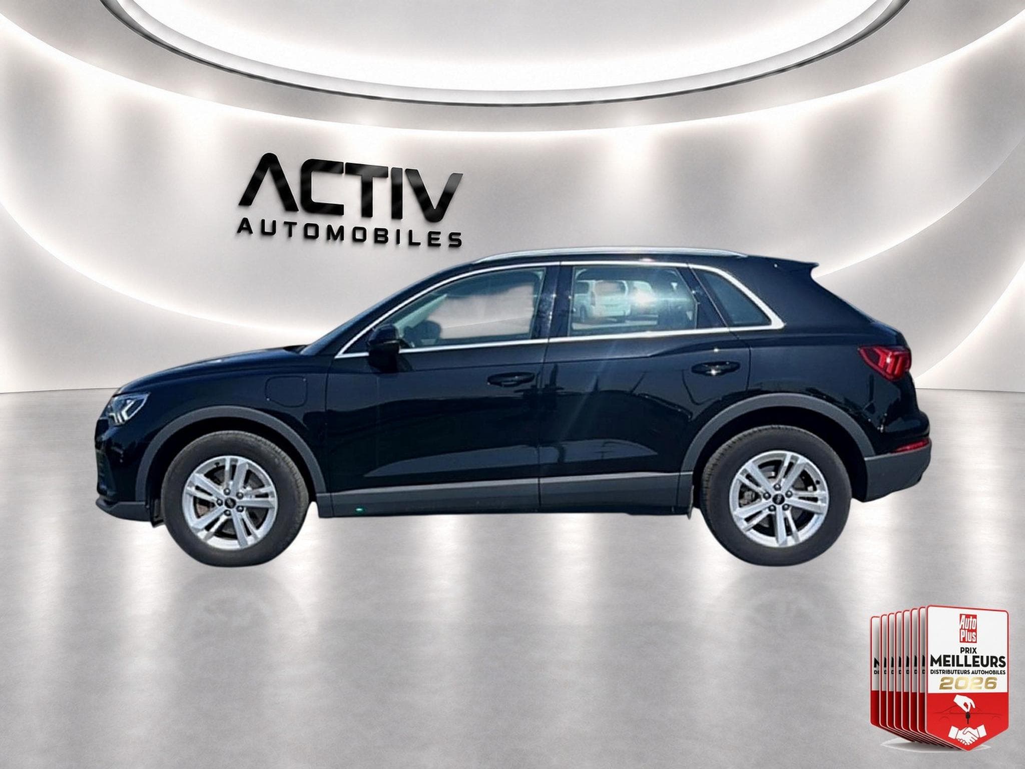 Audi Q3 45 TFSI 245 BUSINESS LINE S TRONIC 6 (2023) - Photo 4