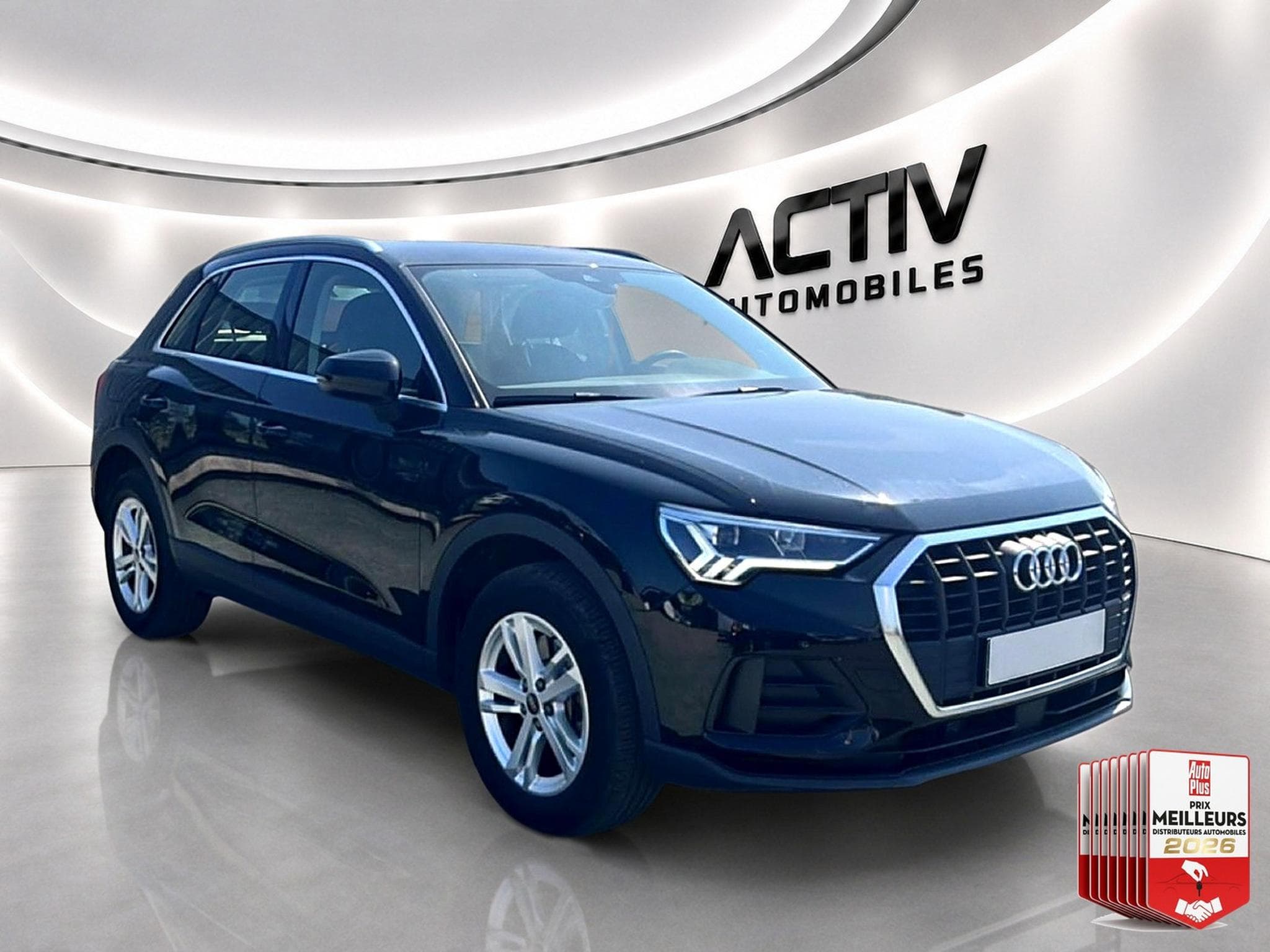 Audi Q3 45 TFSI 245 BUSINESS LINE S TRONIC 6 (2023) - Photo 3