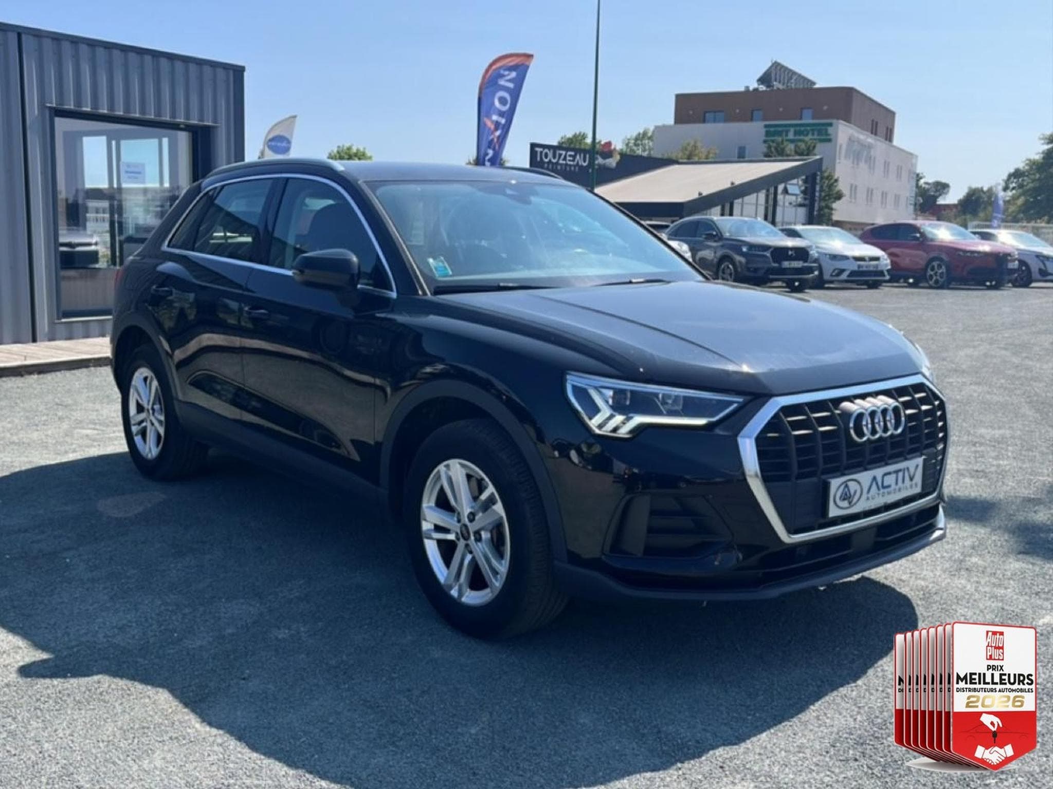 Audi Q3 45 TFSI 245 BUSINESS LINE S TRONIC 6 (2023) - Photo 14