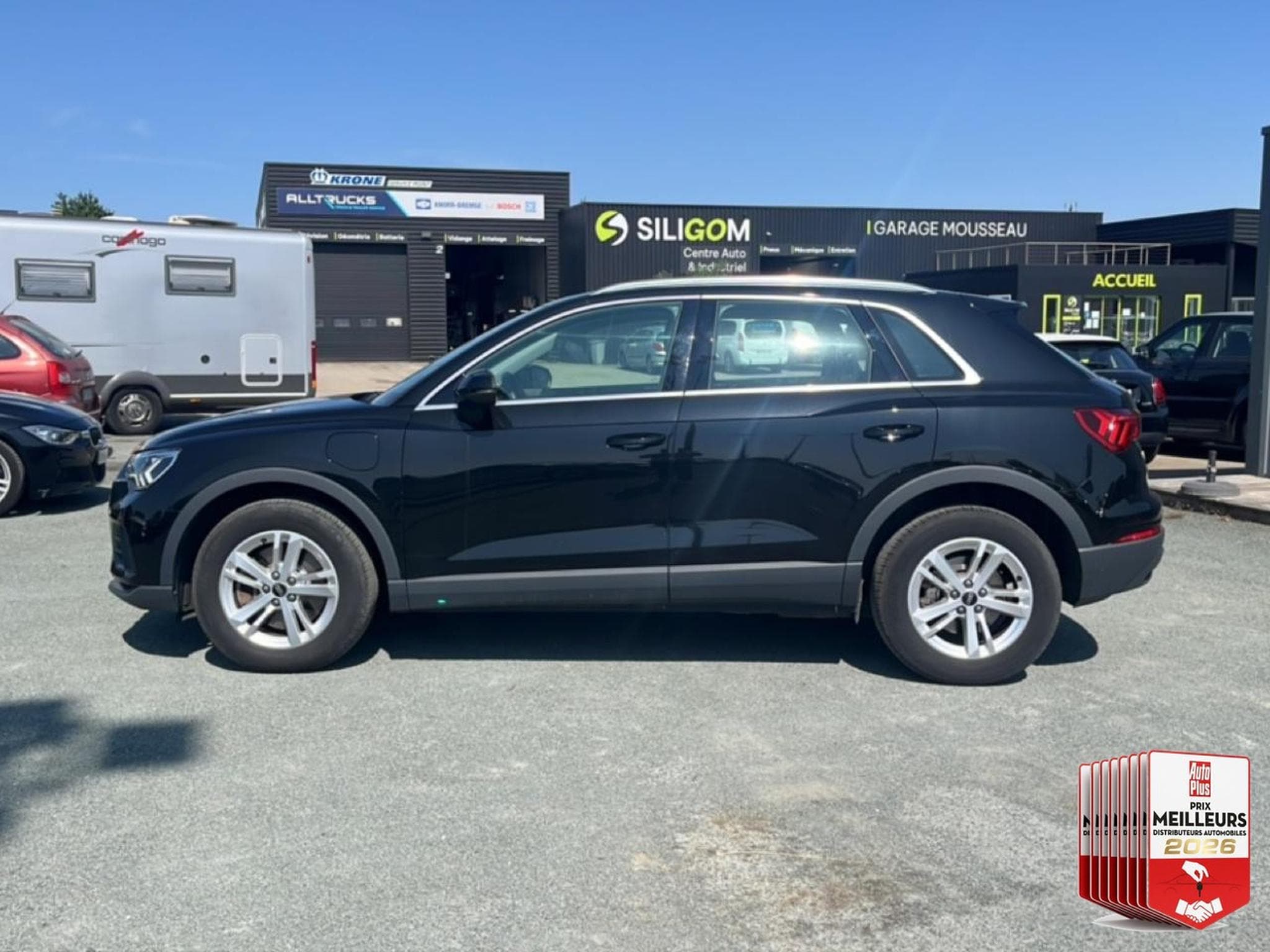 Audi Q3 45 TFSI 245 BUSINESS LINE S TRONIC 6 (2023) - Photo 19