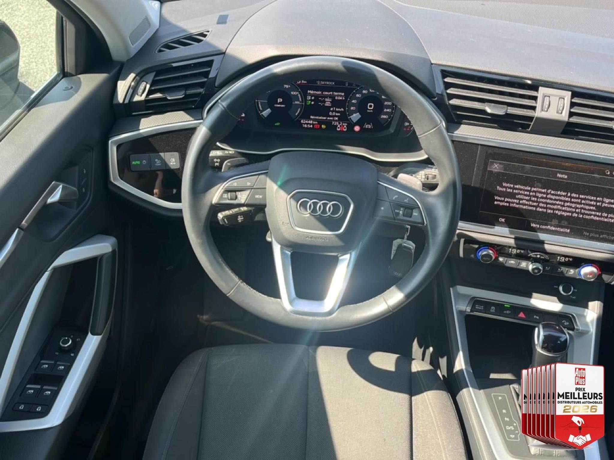 Audi Q3 45 TFSI 245 BUSINESS LINE S TRONIC 6 (2023) - Photo 22
