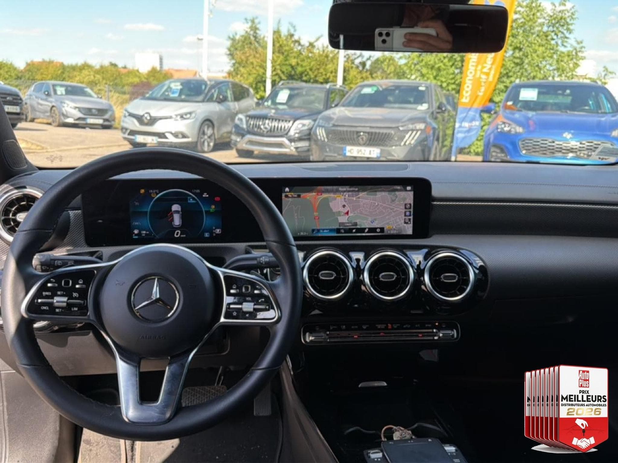 Mercedes CLA 180 180 136 BUSINESS LINE 7G-DCT (2023) - Photo 12