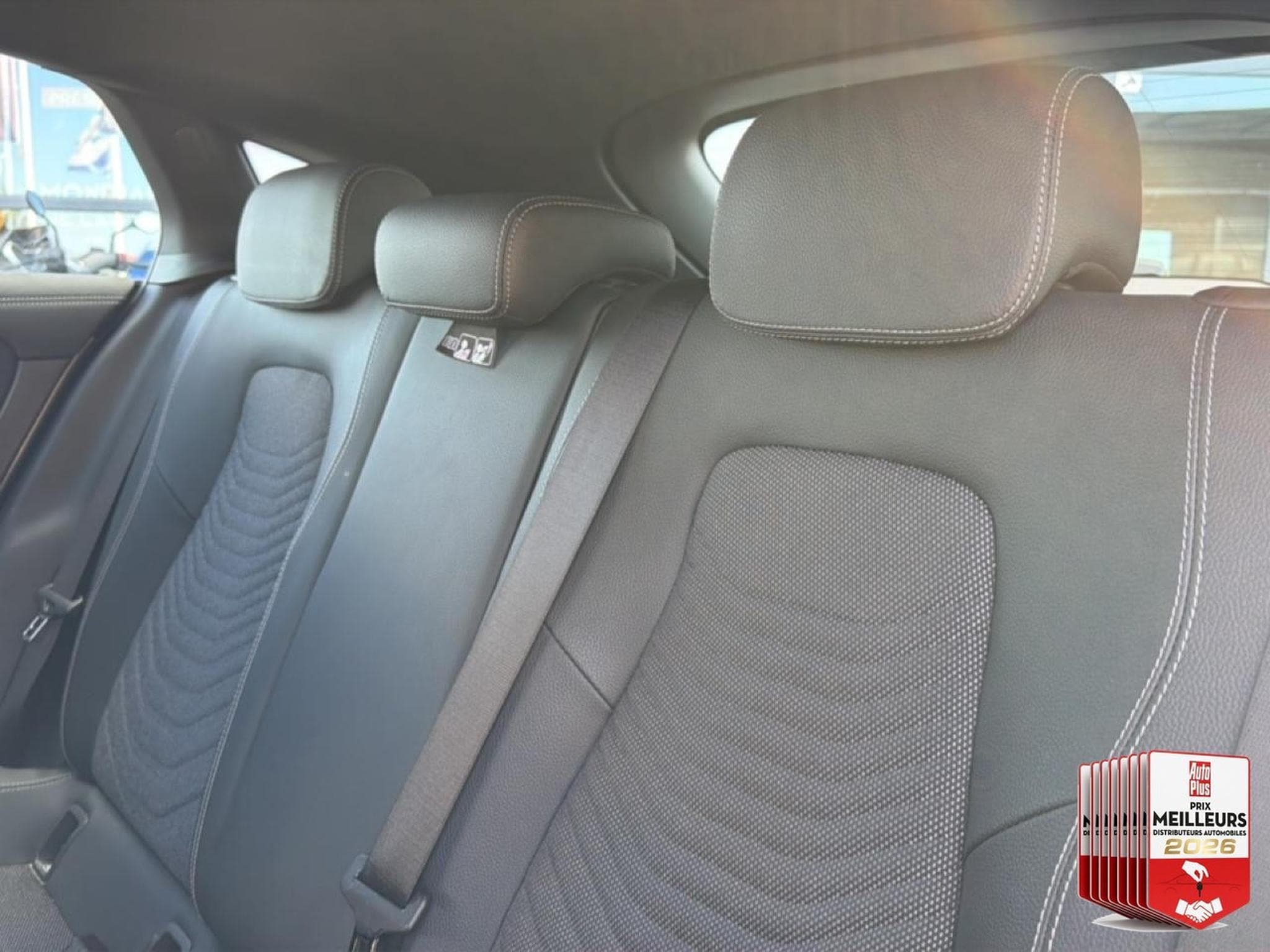Mercedes CLA 180 180 136 BUSINESS LINE 7G-DCT (2023) - Photo 14
