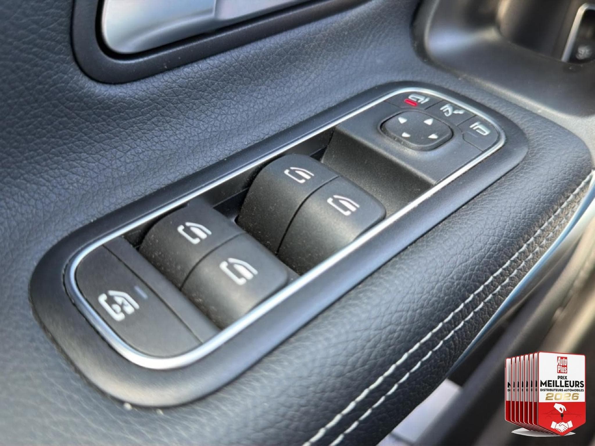 Mercedes CLA 180 180 136 BUSINESS LINE 7G-DCT (2023) - Photo 27
