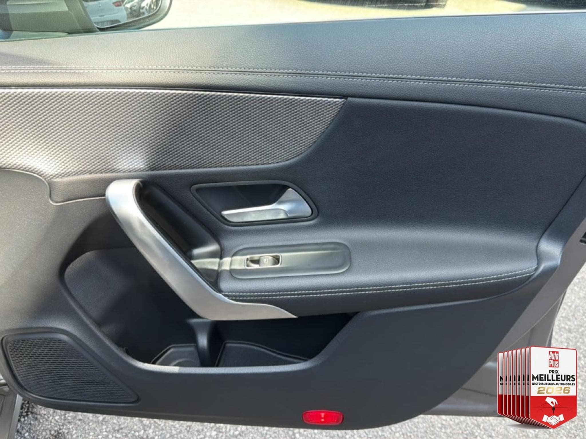 Mercedes CLA 180 180 136 BUSINESS LINE 7G-DCT (2023) - Photo 31