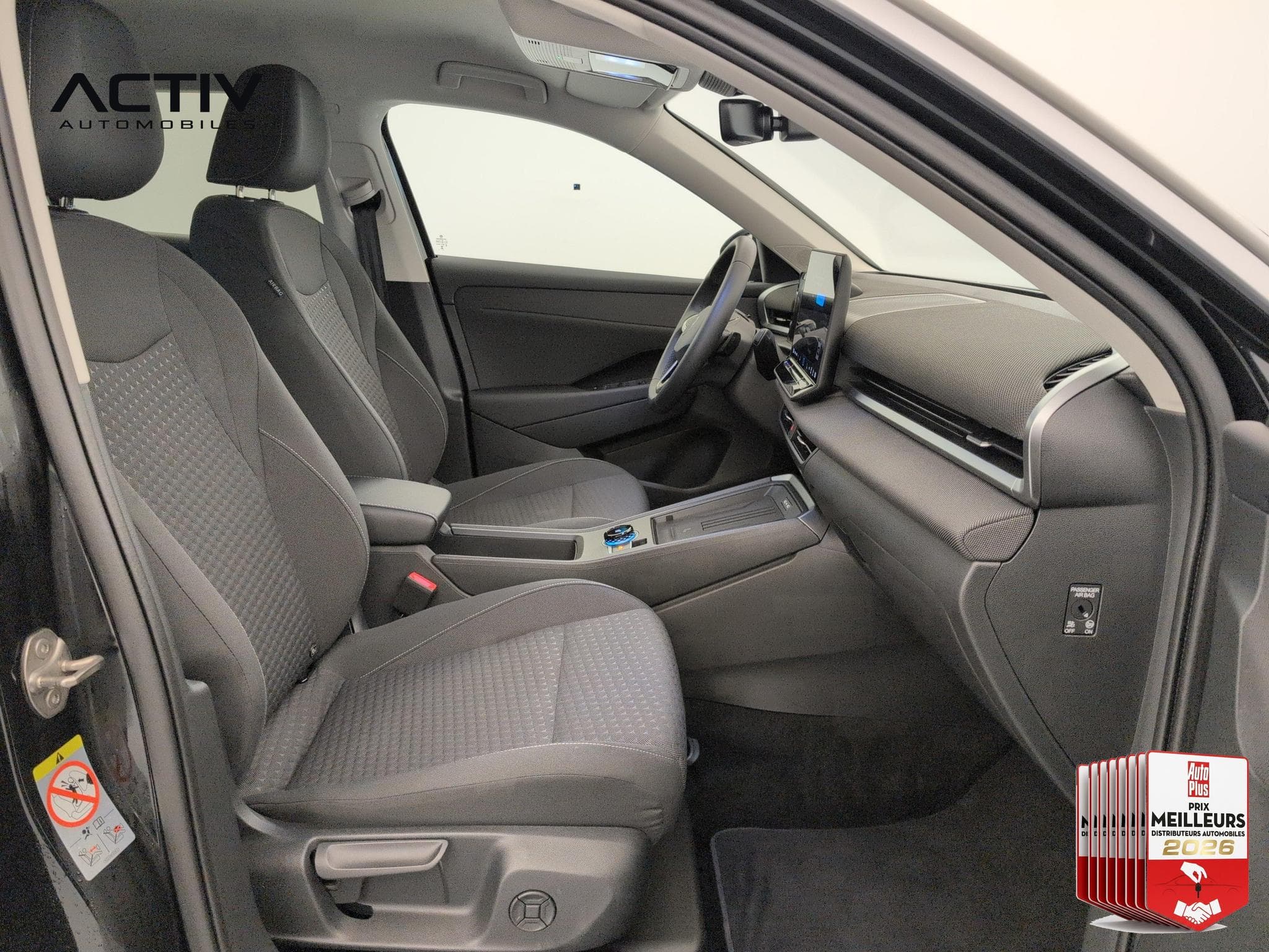 VW T-Roc 1.5 eTSI Hybrid 116 ch DSG7 Life (2025) - Photo 9