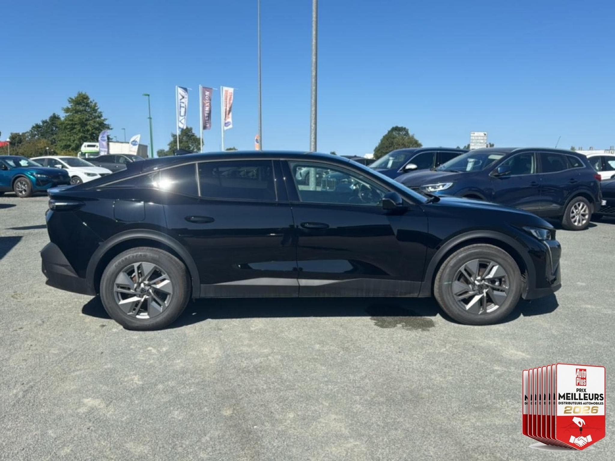Peugeot 408 HYBRID 145 ALLURE E-DCS6 (2025) - Photo 22