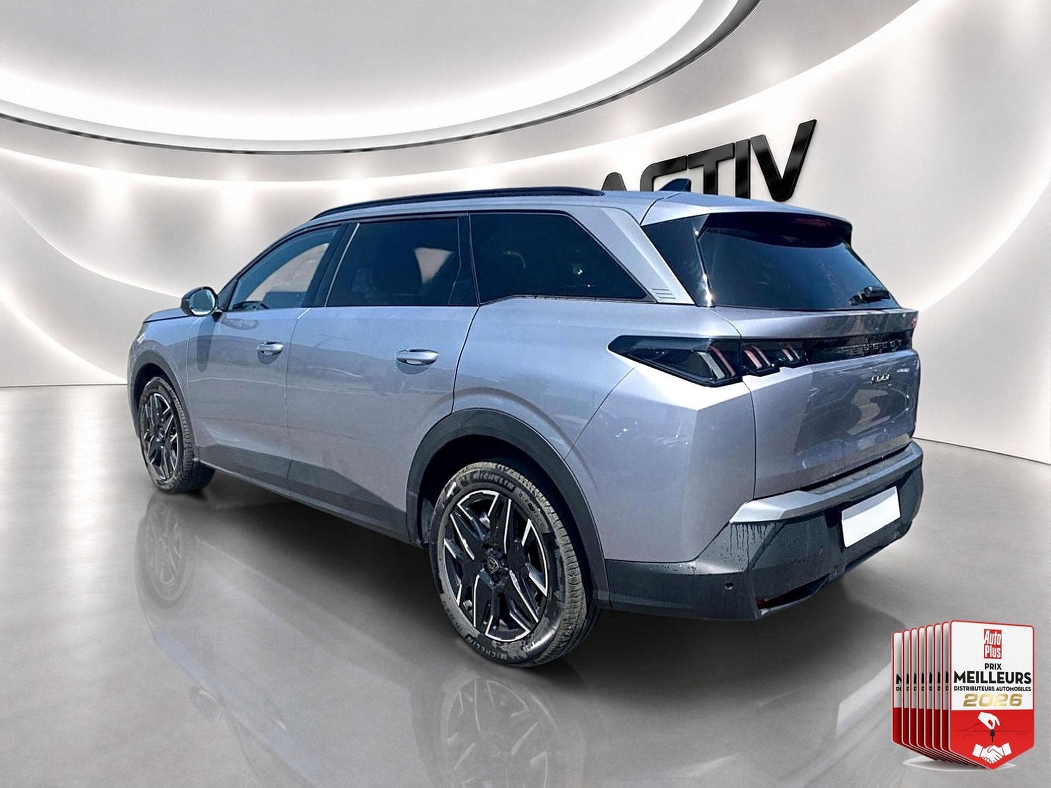 Peugeot 5008 HYBRID 145 ALLURE E-DCS6 (2025) - Foto 5