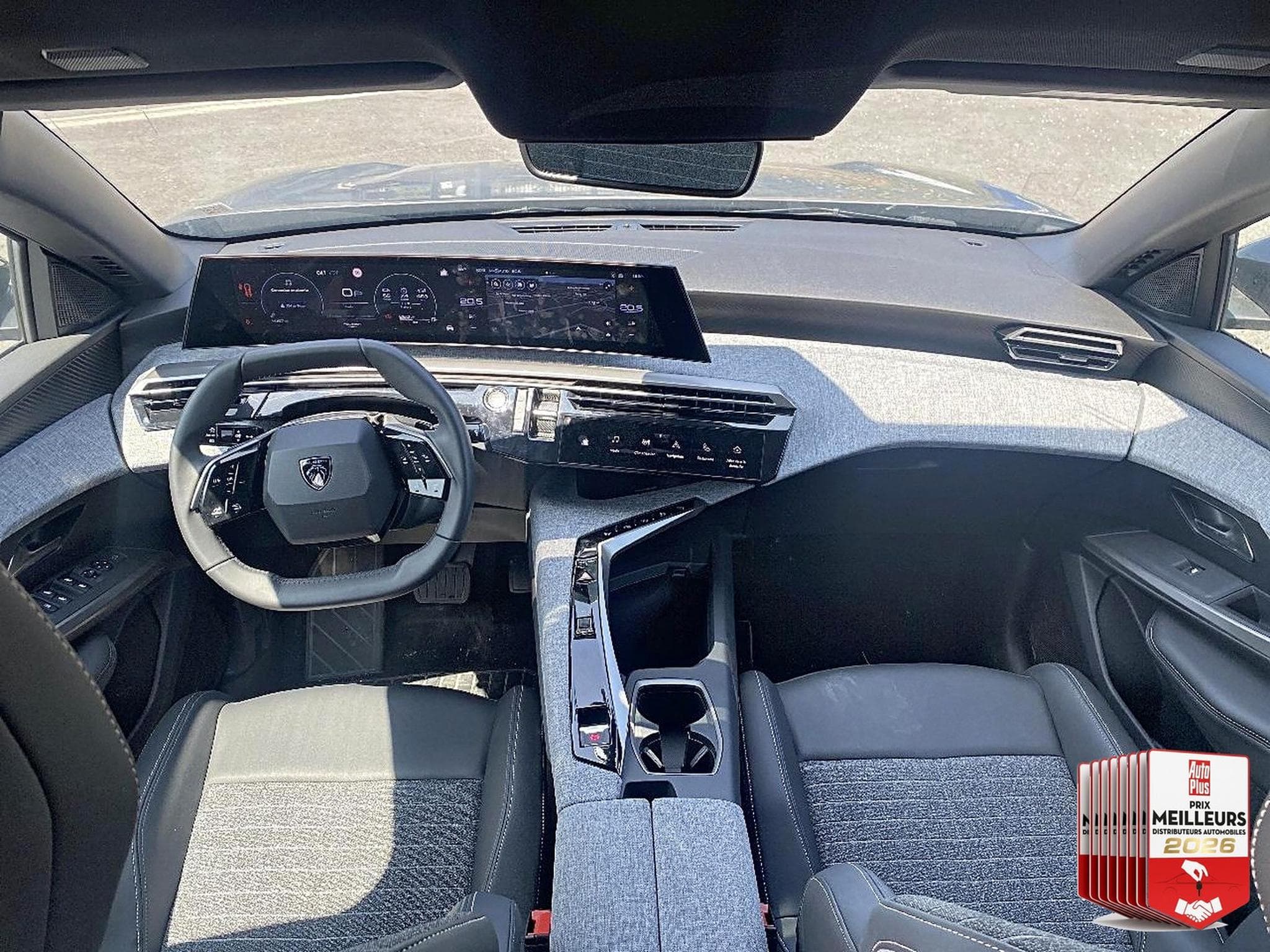 Peugeot 5008 HYBRID 145 ALLURE E-DCS6 (2025) - Foto 10