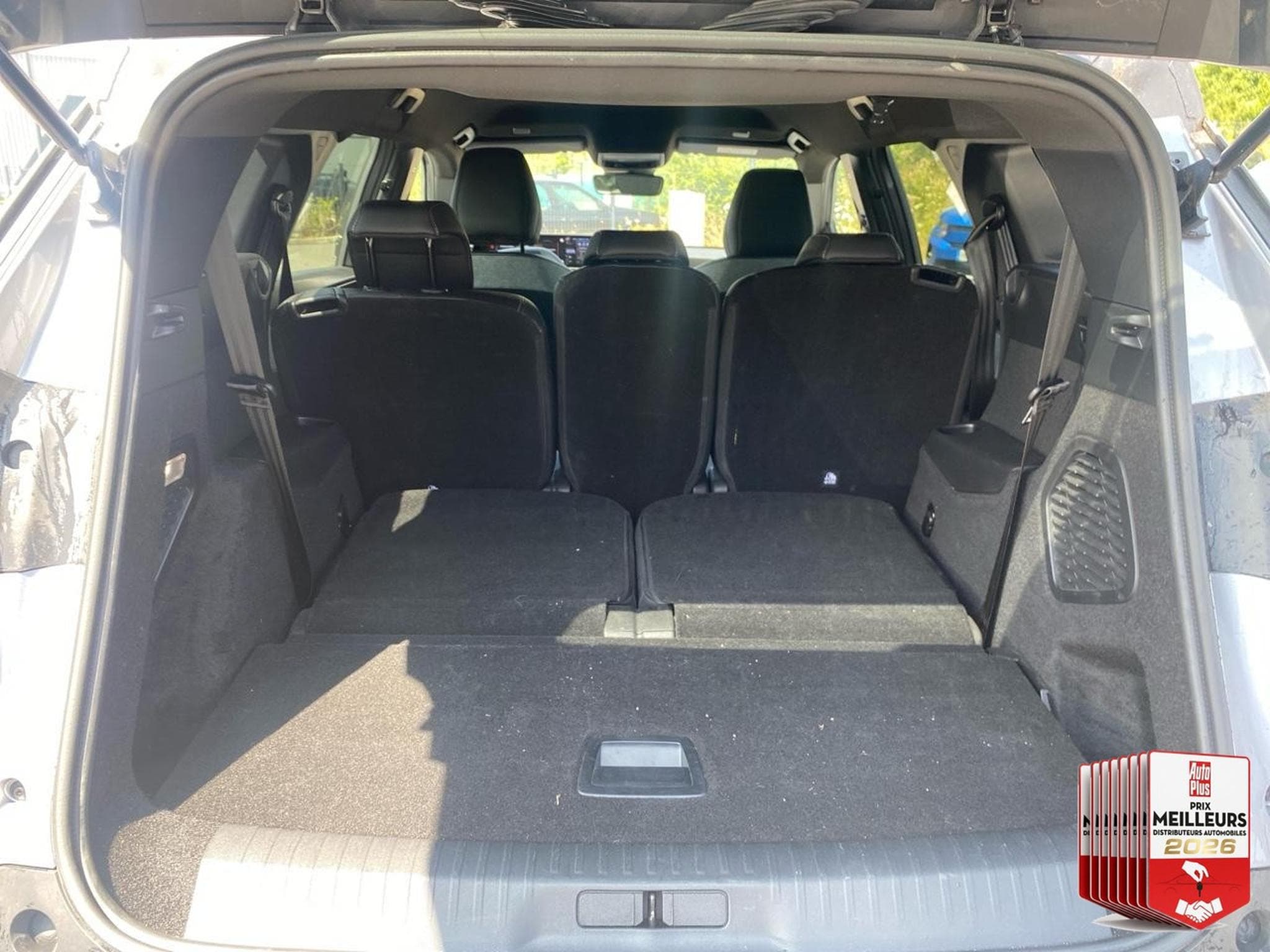 Peugeot 5008 HYBRID 145 ALLURE E-DCS6 (2025) - Foto 14