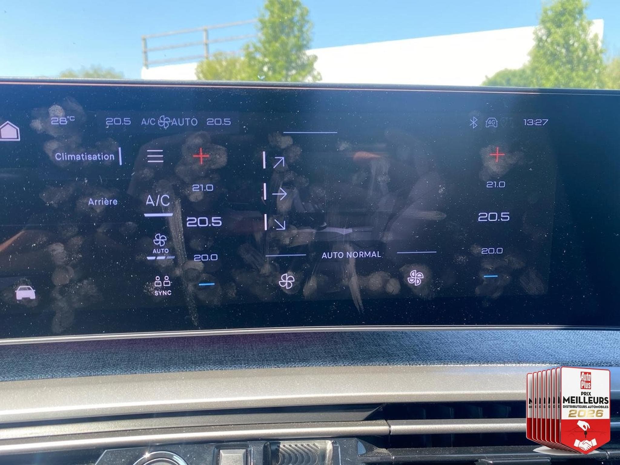 Peugeot 5008 HYBRID 145 ALLURE E-DCS6 (2025) - Foto 20