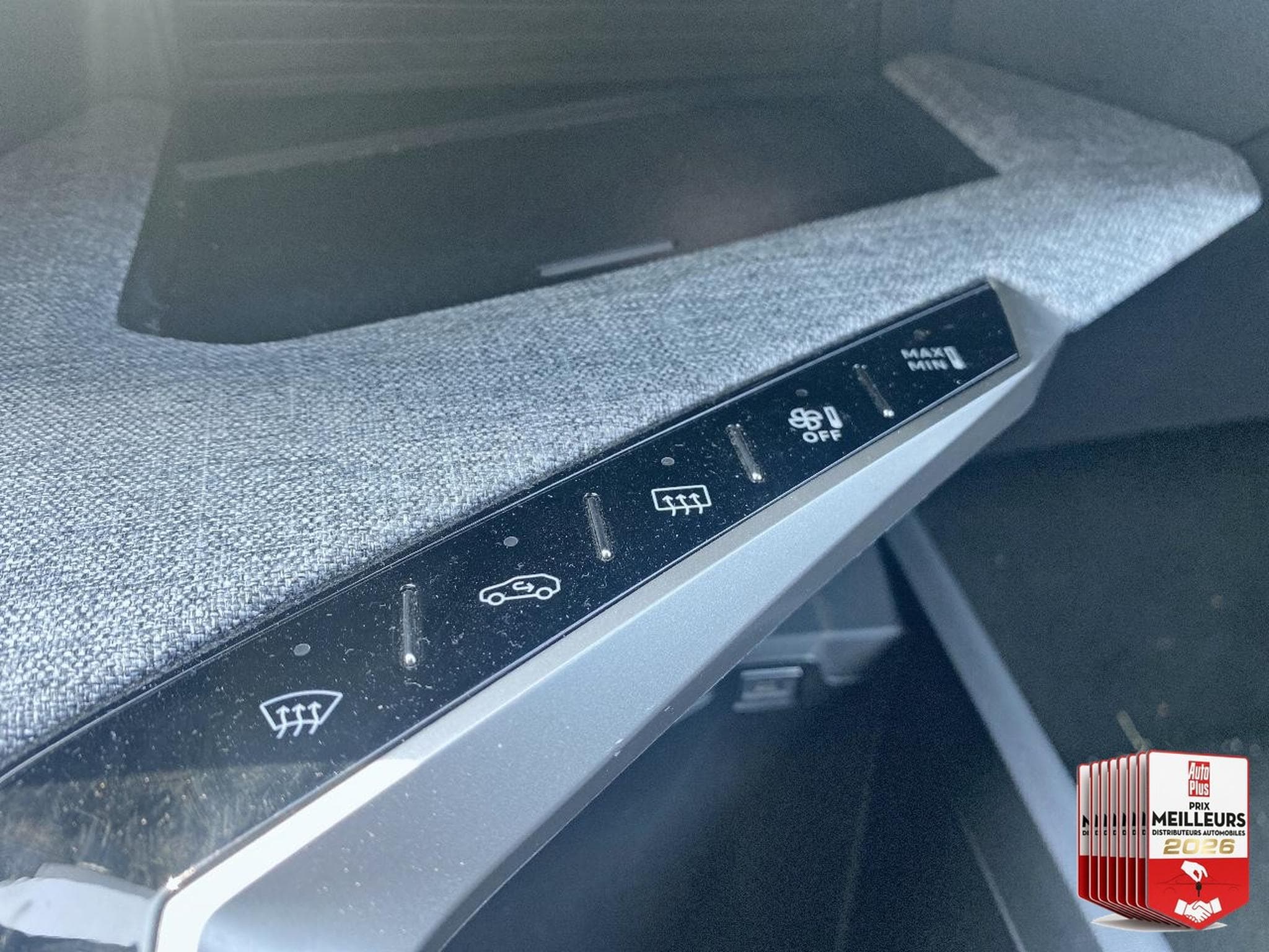 Peugeot 5008 HYBRID 145 ALLURE E-DCS6 (2025) - Foto 25