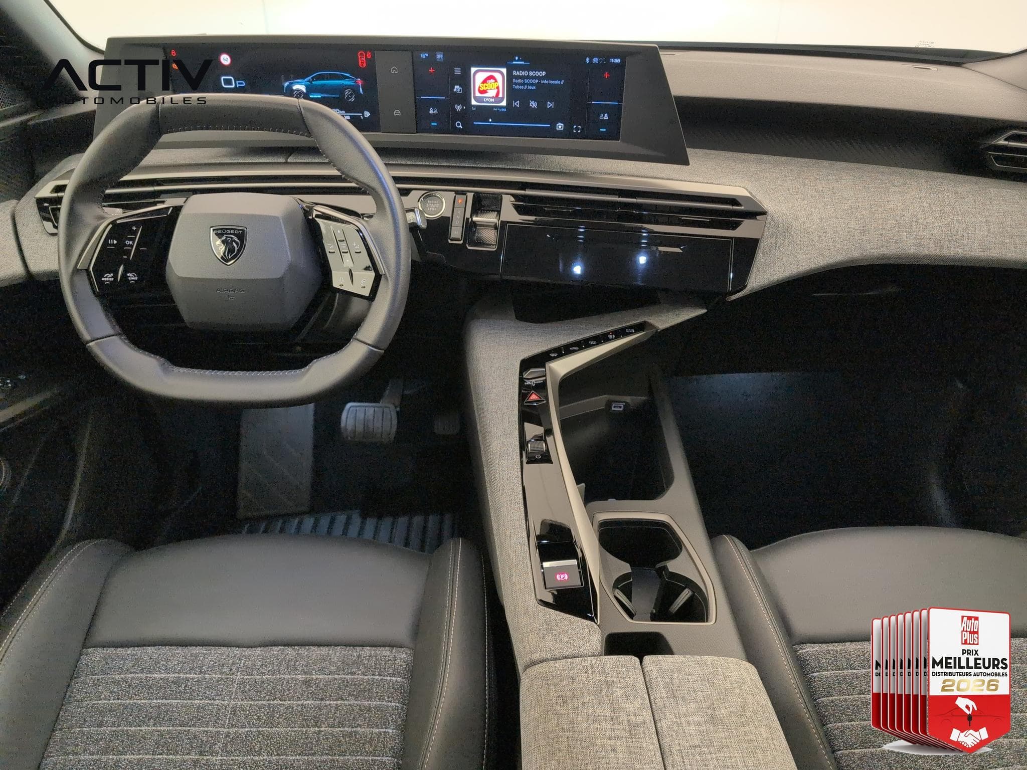 Peugeot 3008 Hybrid 145 e-DCS6 Allure (2025) - Photo 13