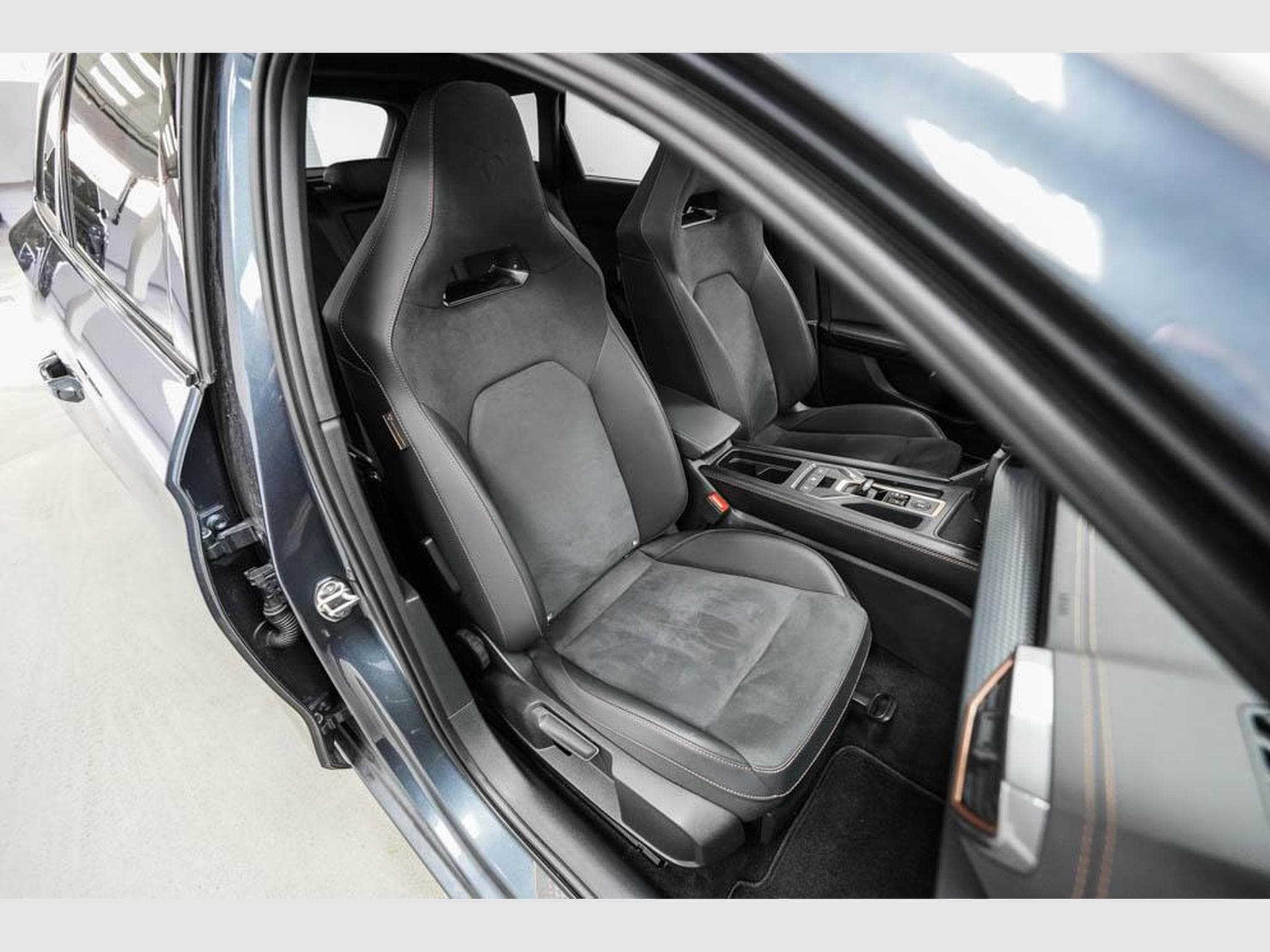 Cupra Leon ST 2,0 TSI (2025) - Foto 22