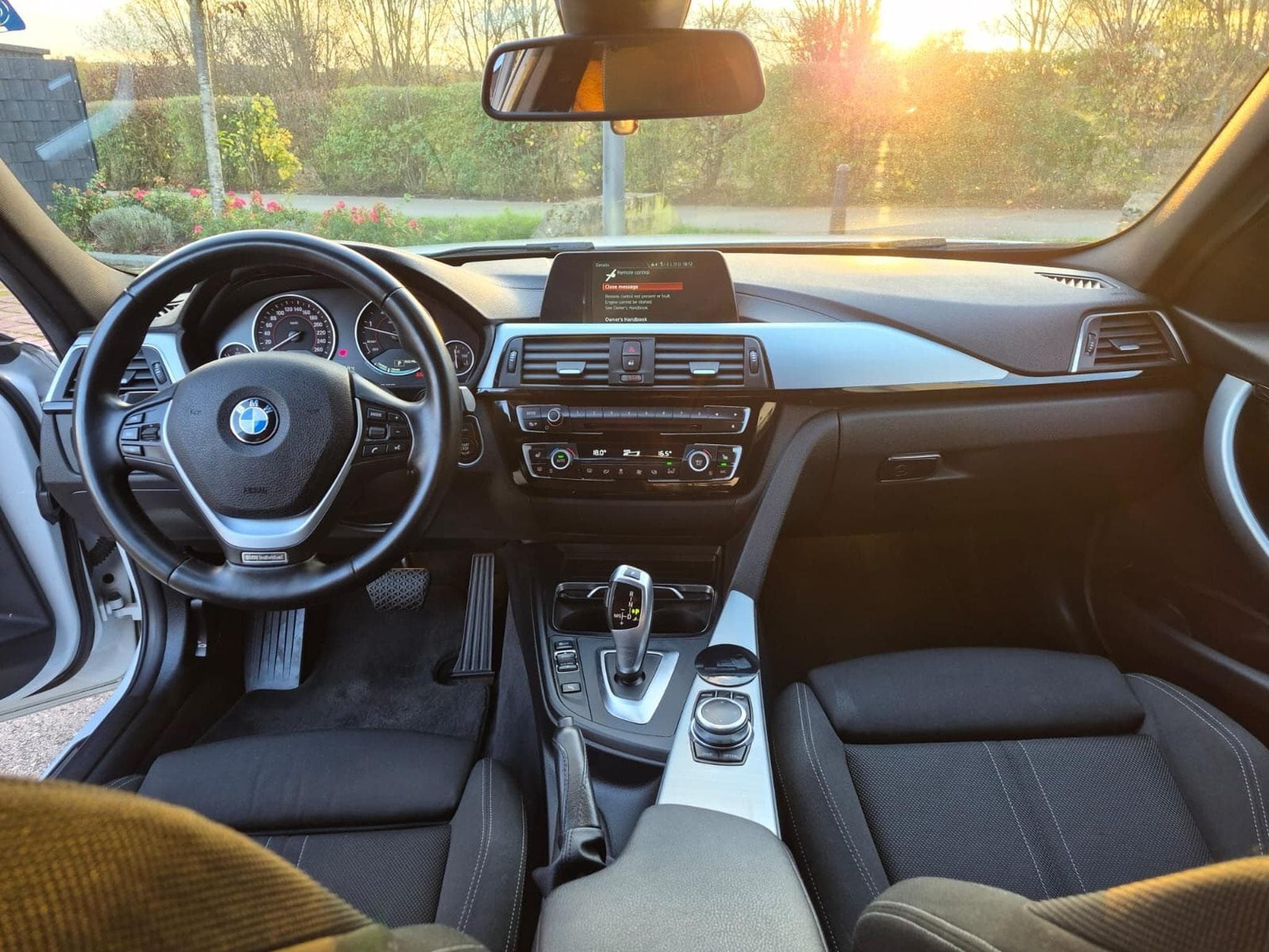 BMW 320 Efficient dynamics (2018) - Photo 2
