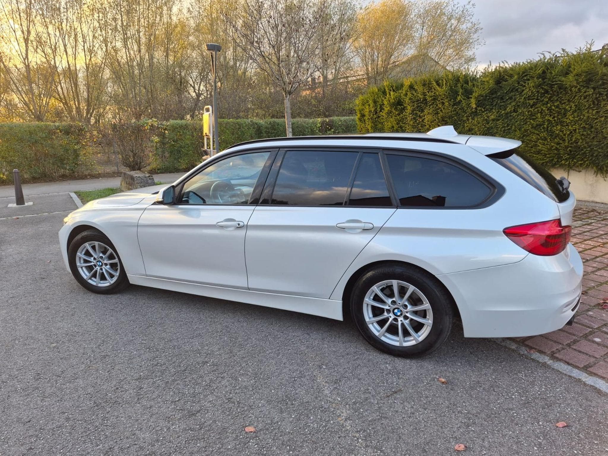 BMW 320 Efficient dynamics (2018) - Photo 3