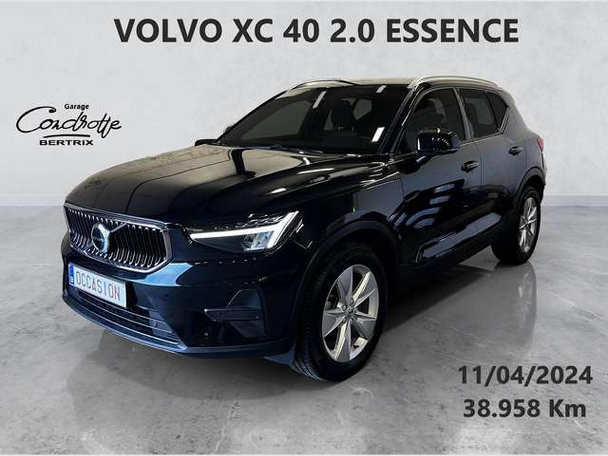 Volvo XC40 2.0 ESSENCE B3 (2024) - Photo 1