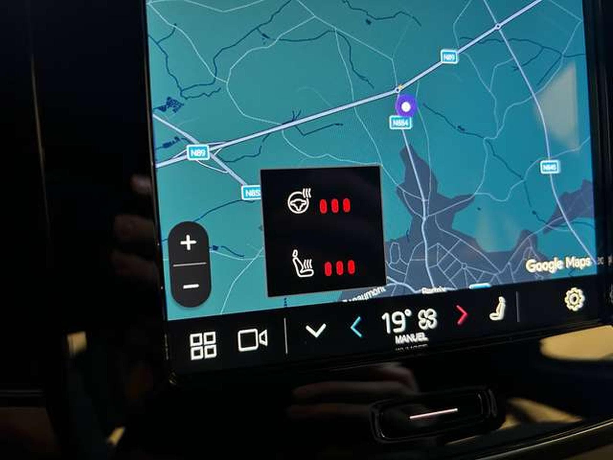 Volvo XC40 2.0 ESSENCE B3 (2024) - Photo 10