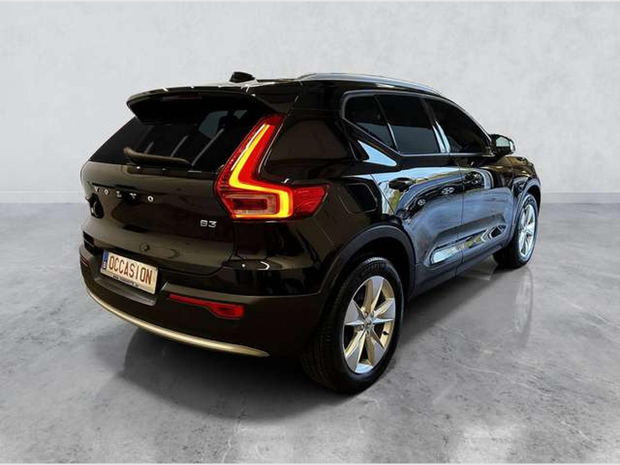Volvo XC40 2.0 ESSENCE B3 (2024) - Photo 4