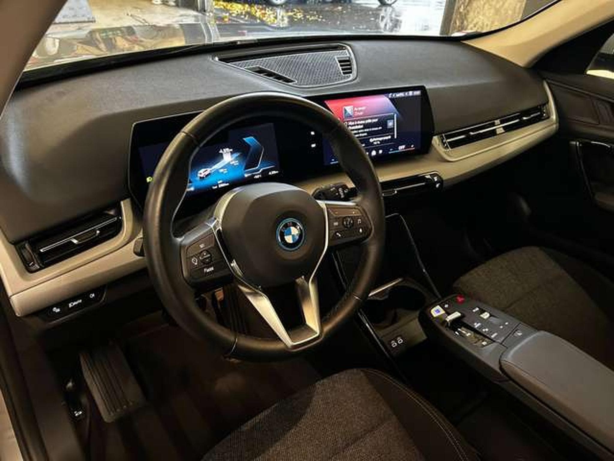 BMW iX1 XDRIVE 30 ELECTRIQUE (2024) - Photo 5