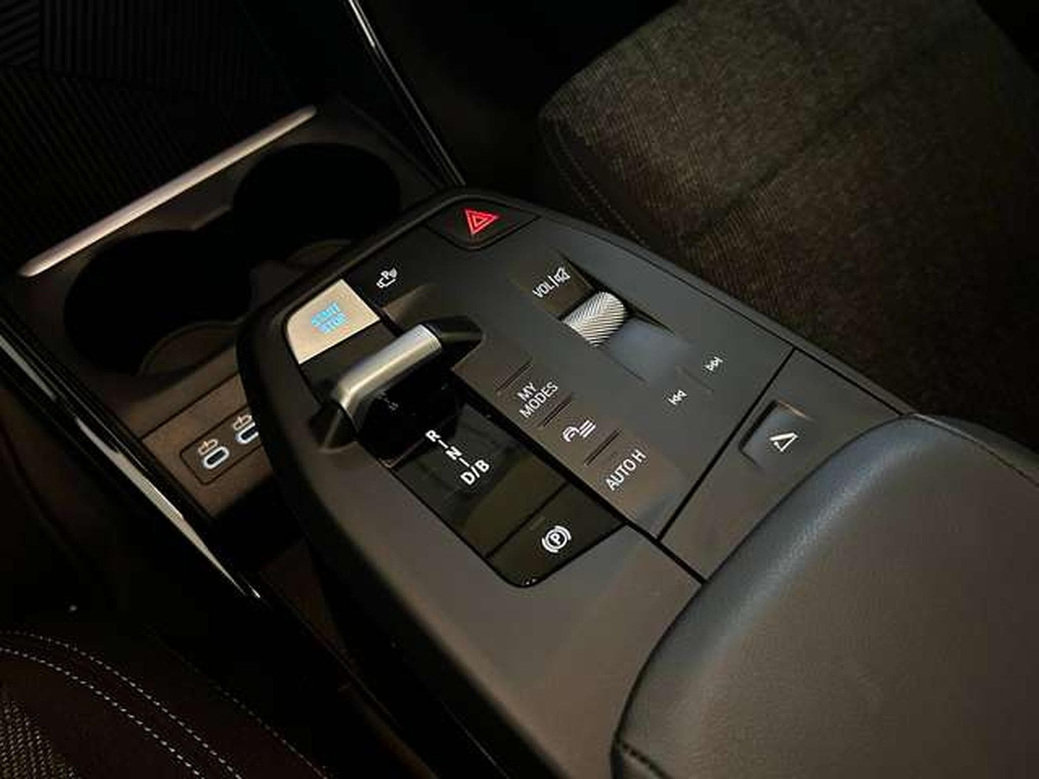 BMW iX1 XDRIVE 30 ELECTRIQUE (2024) - Photo 8