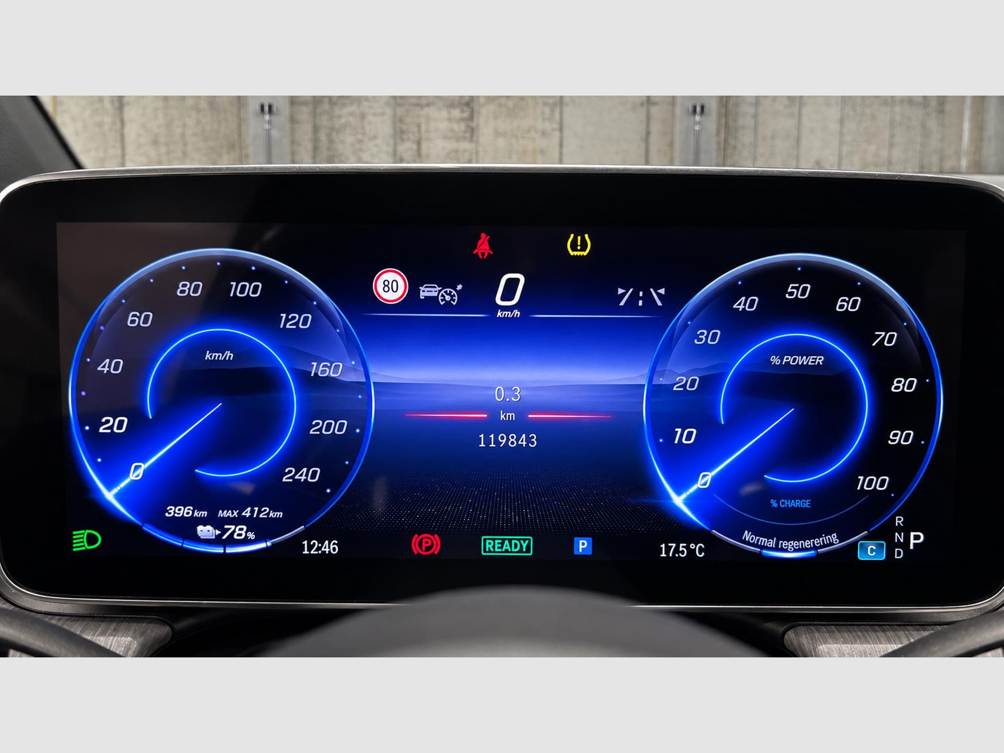 Mercedes EQE SUV EQE SUV 500 4MATIC AMG Line - SOH 98.6% (2023) - Photo 18