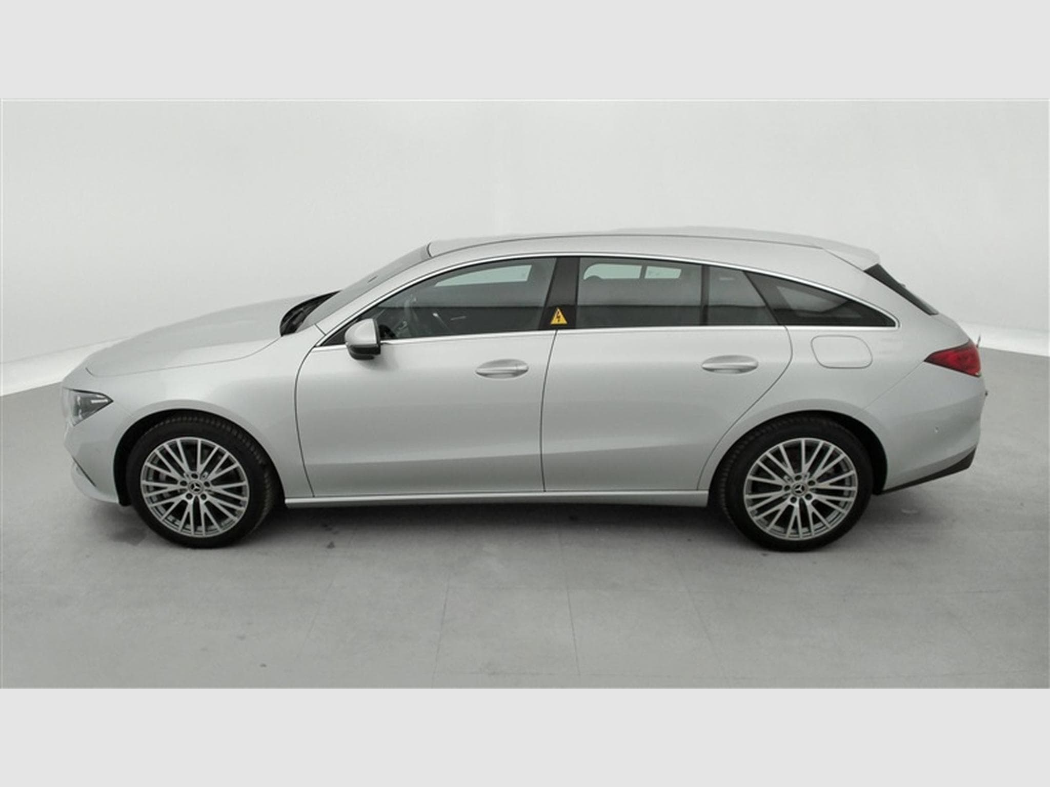 Mercedes CLA 250 250e PHEV Luxury Line CUIR/NAVI/FULL LED/JA18/PDC (2022) - Photo 3