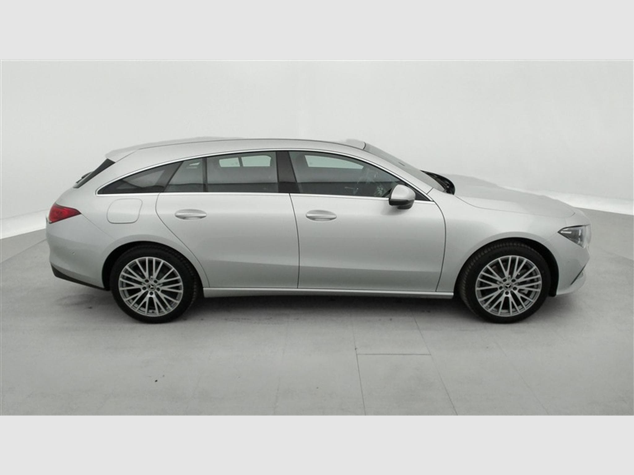 Mercedes CLA 250 250e PHEV Luxury Line CUIR/NAVI/FULL LED/JA18/PDC (2022) - Photo 24