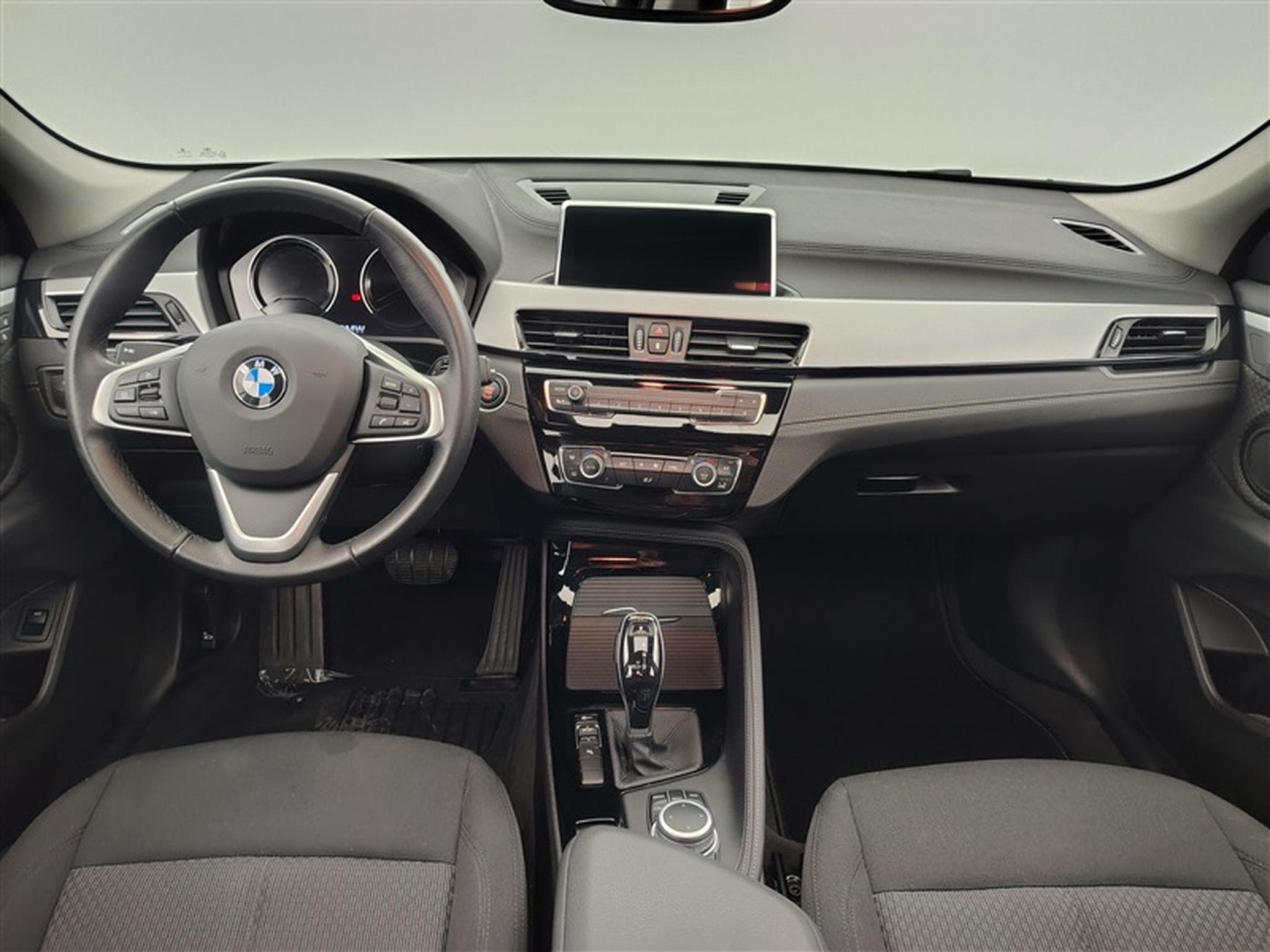 BMW X2 1.5 dA sDrive16 Navi / Led / Toit Pano (2021) - Foto 8