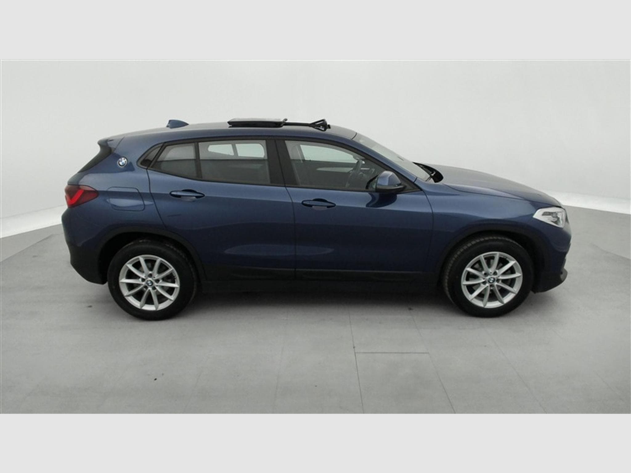 BMW X2 1.5 dA sDrive16 Navi / Led / Toit Pano (2021) - Foto 25