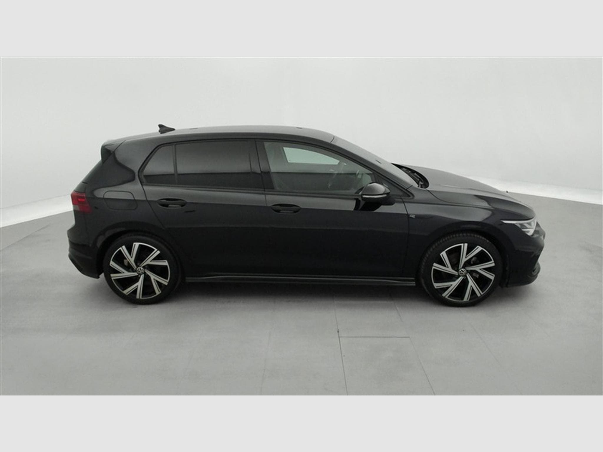 VW Golf 1.5 TSI R-LINE/S-CUIR/CARPLAY/FULL LED/JA18/PDC (2022) - Foto 23