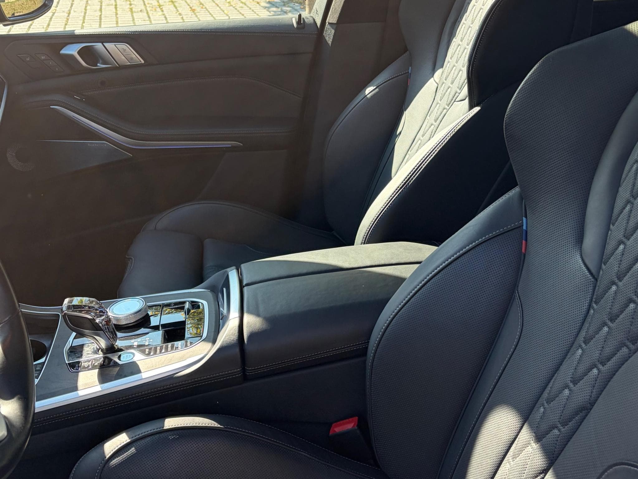 BMW X7 M50i (2021) - Photo 9