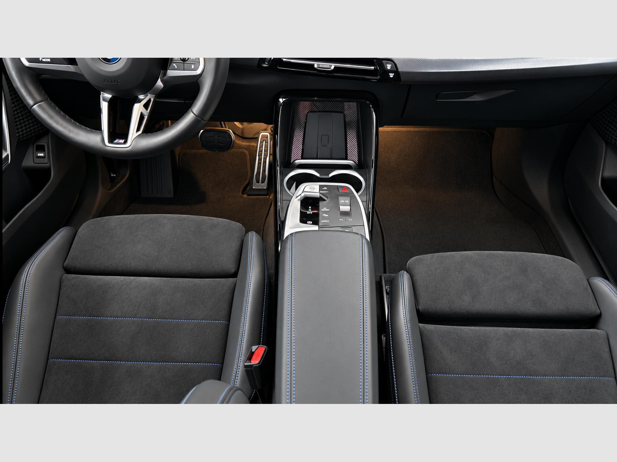 BMW X1 sDrive 18i M Sport (2025) - Photo 15