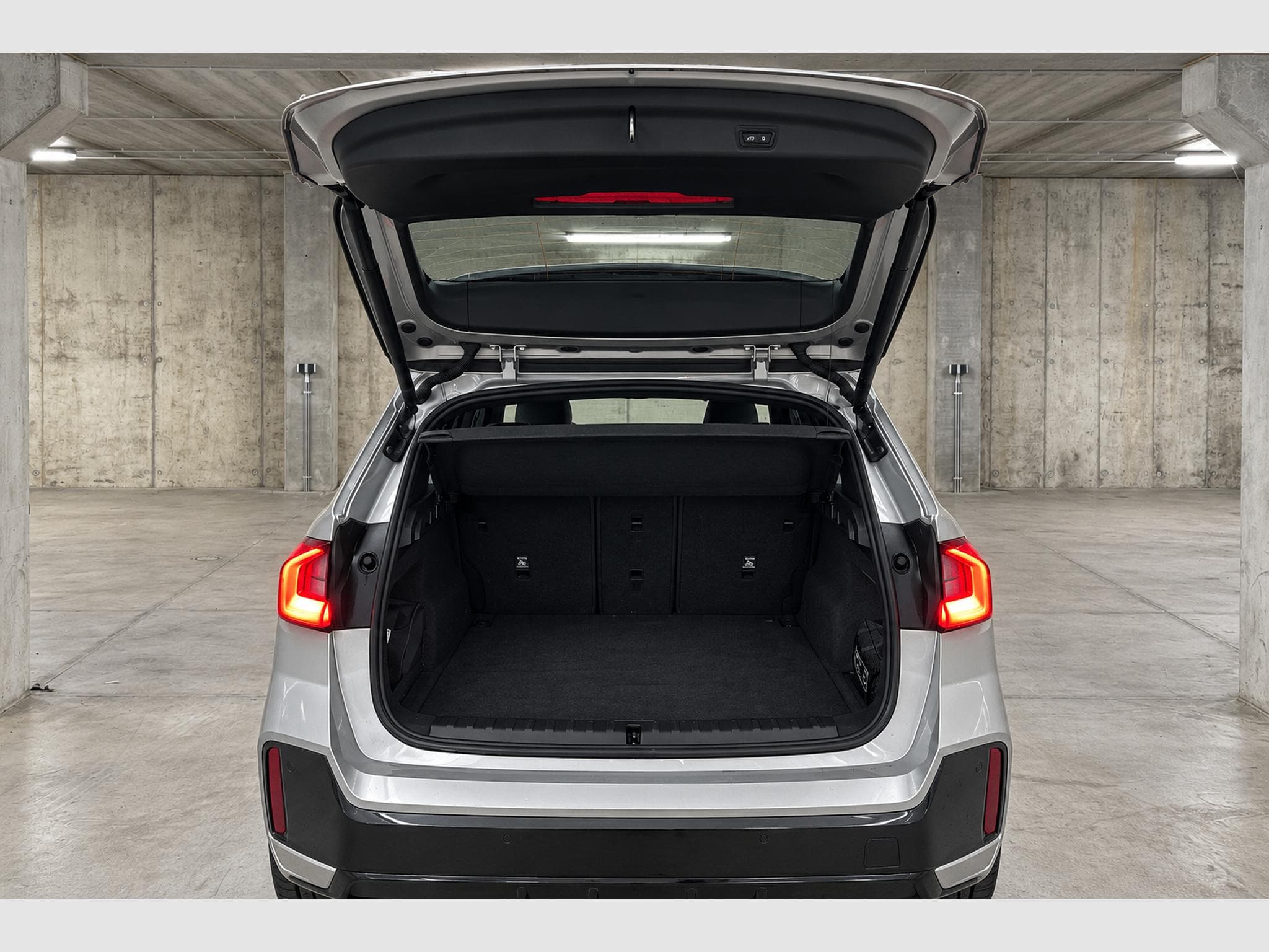 BMW X1 sDrive 18i M Sport (2025) - Photo 12