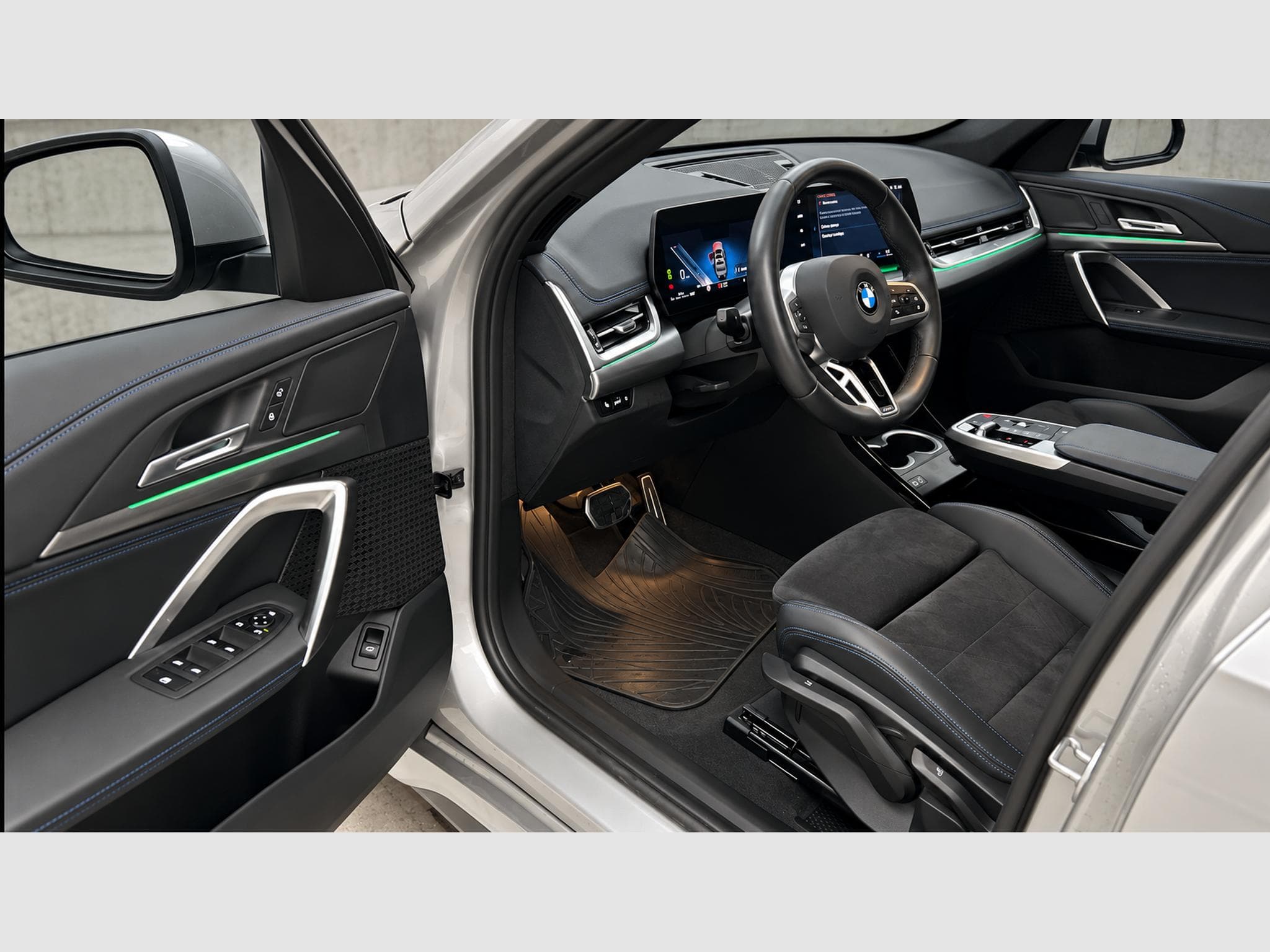 BMW X1 sDrive 18i M Sport (2025) - Photo 13