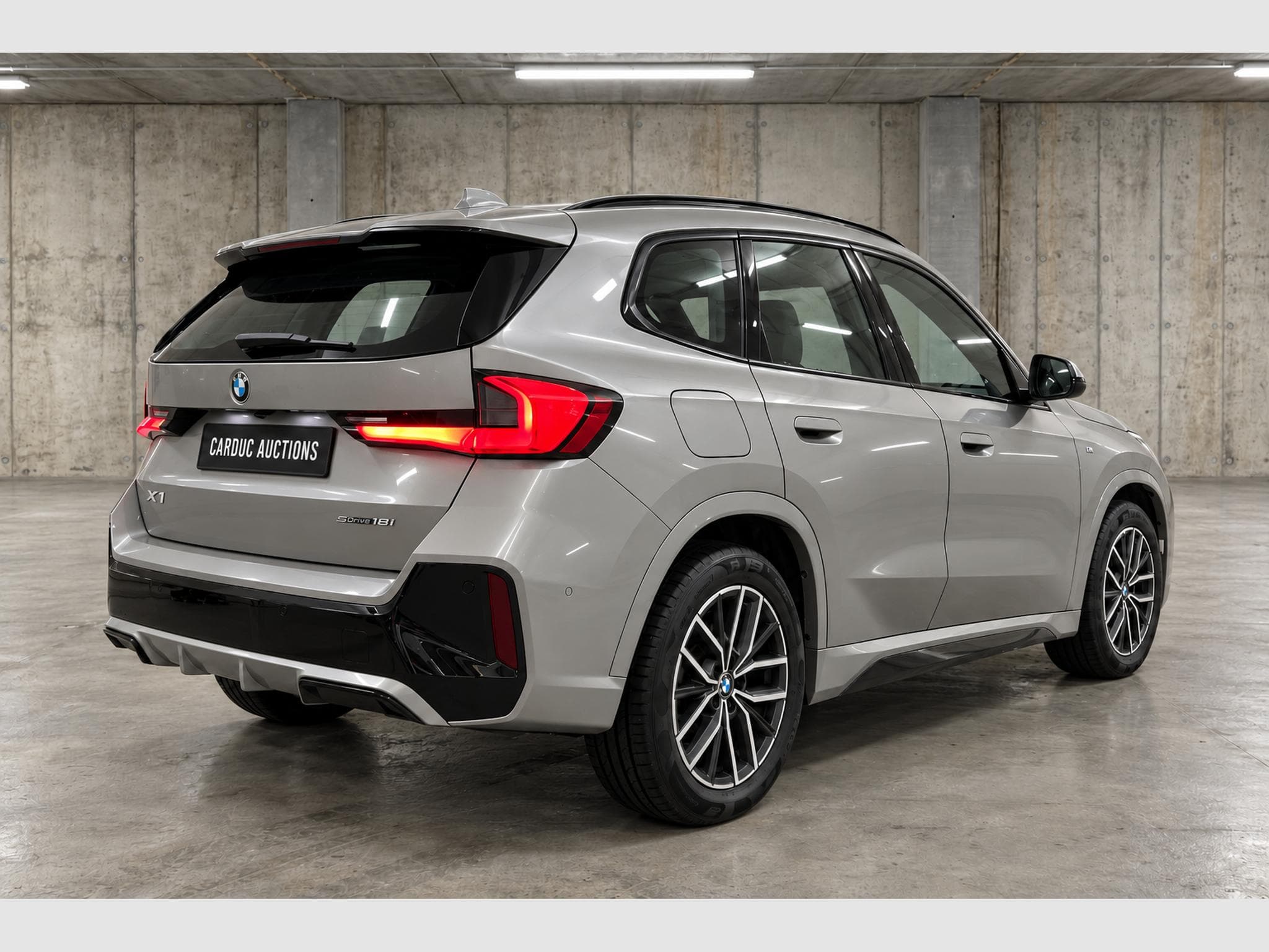 BMW X1 sDrive 18i M Sport (2025) - Photo 10