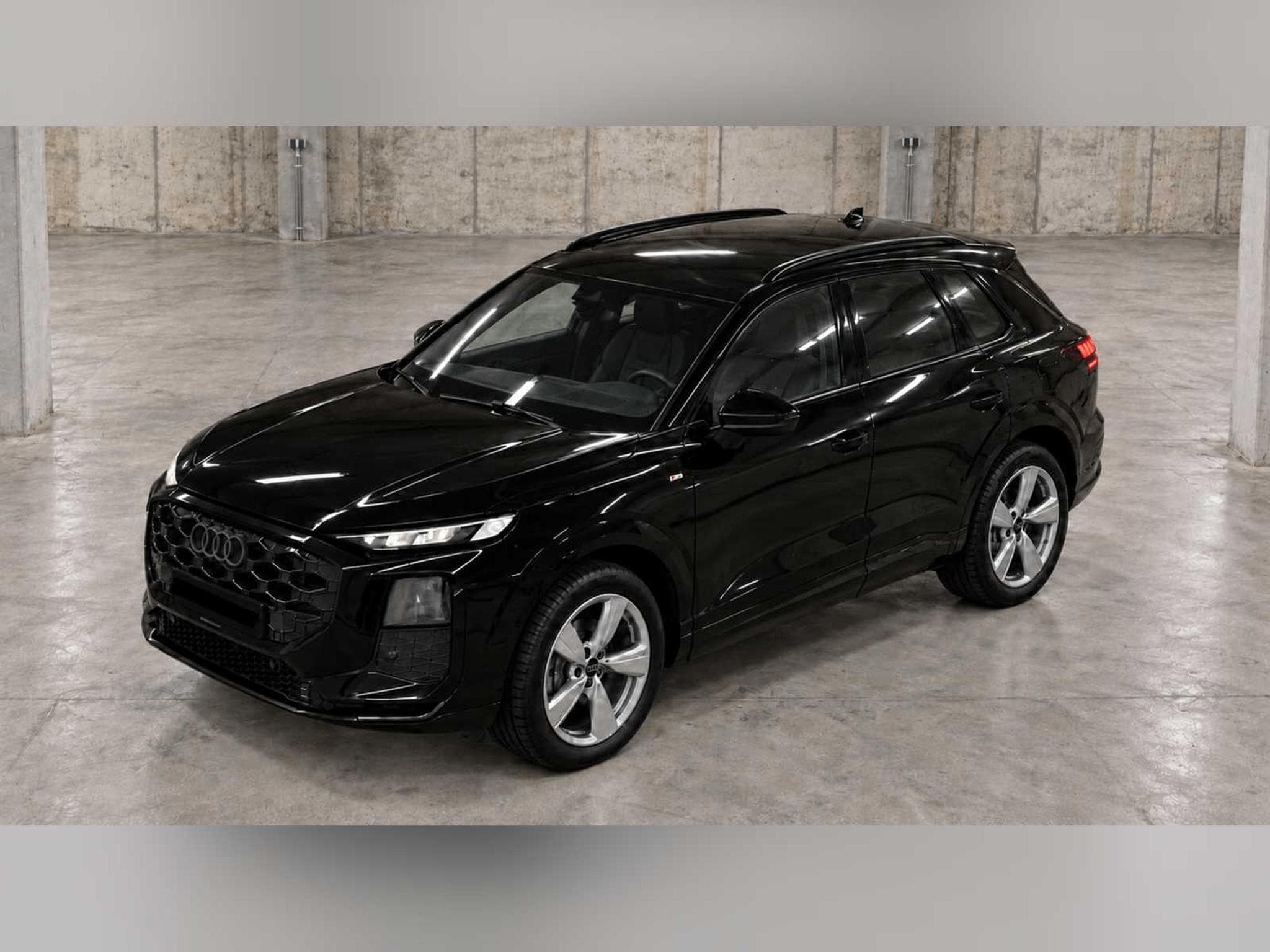 Audi Q3 S LINE S TRONIC - LED/ Shadow line (2026) - Foto 3