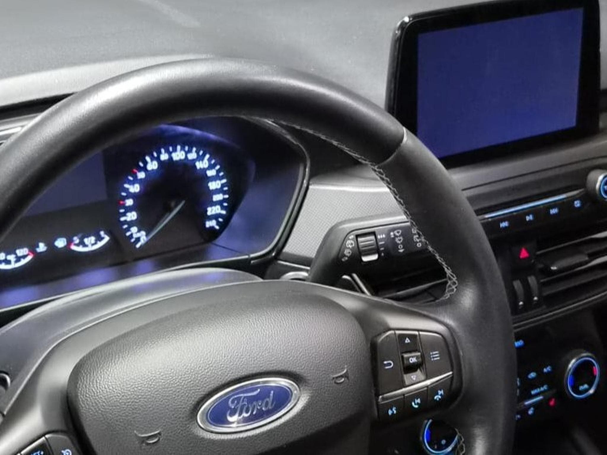 Ford Focus Turnier (2019) - Photo 10