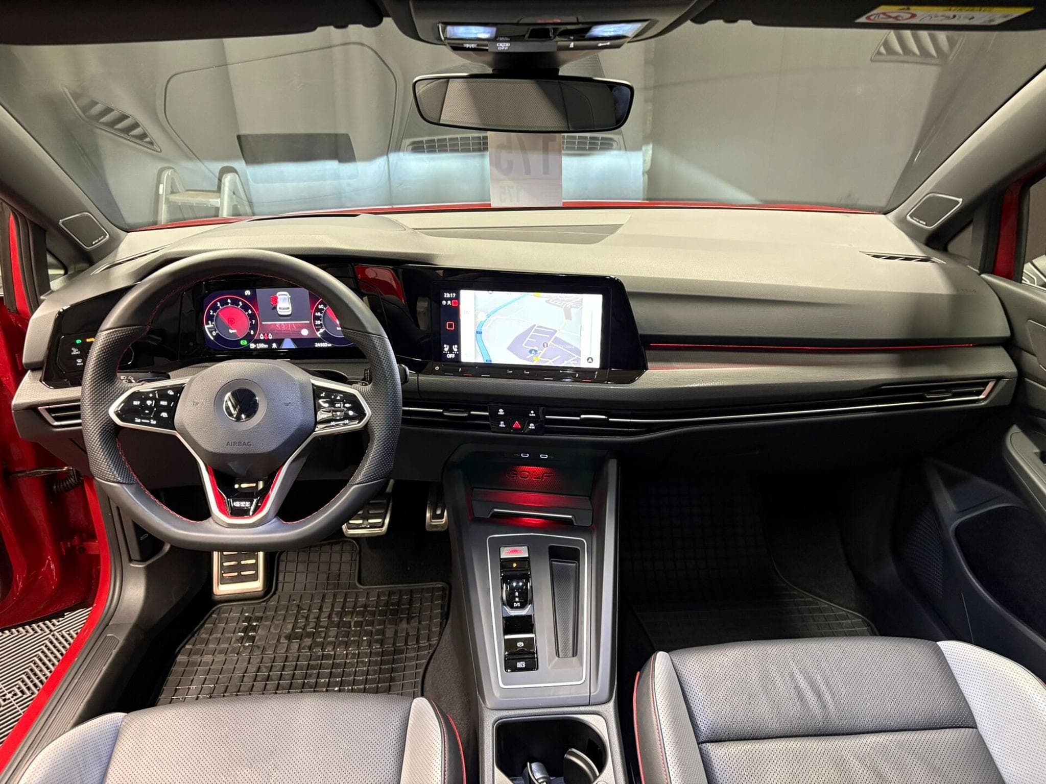 VW Golf 2.0 GTI CLUBSPORT DSG 7 TOIT OUVRANT/SIEGES ELEC/CUIR (2021) - Foto 2