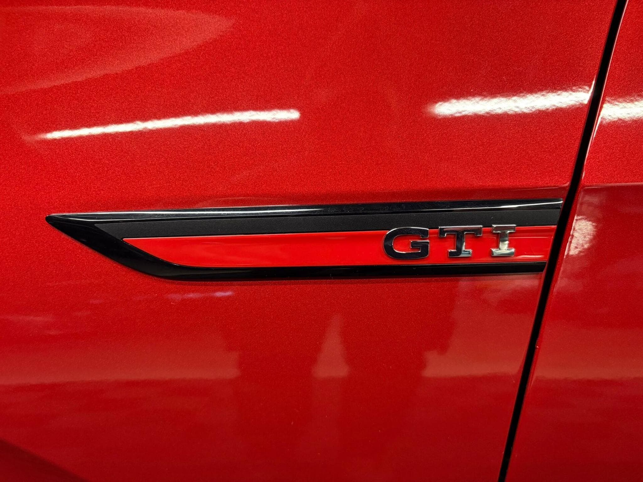 VW Golf 2.0 GTI CLUBSPORT DSG 7 TOIT OUVRANT/SIEGES ELEC/CUIR (2021) - Foto 9