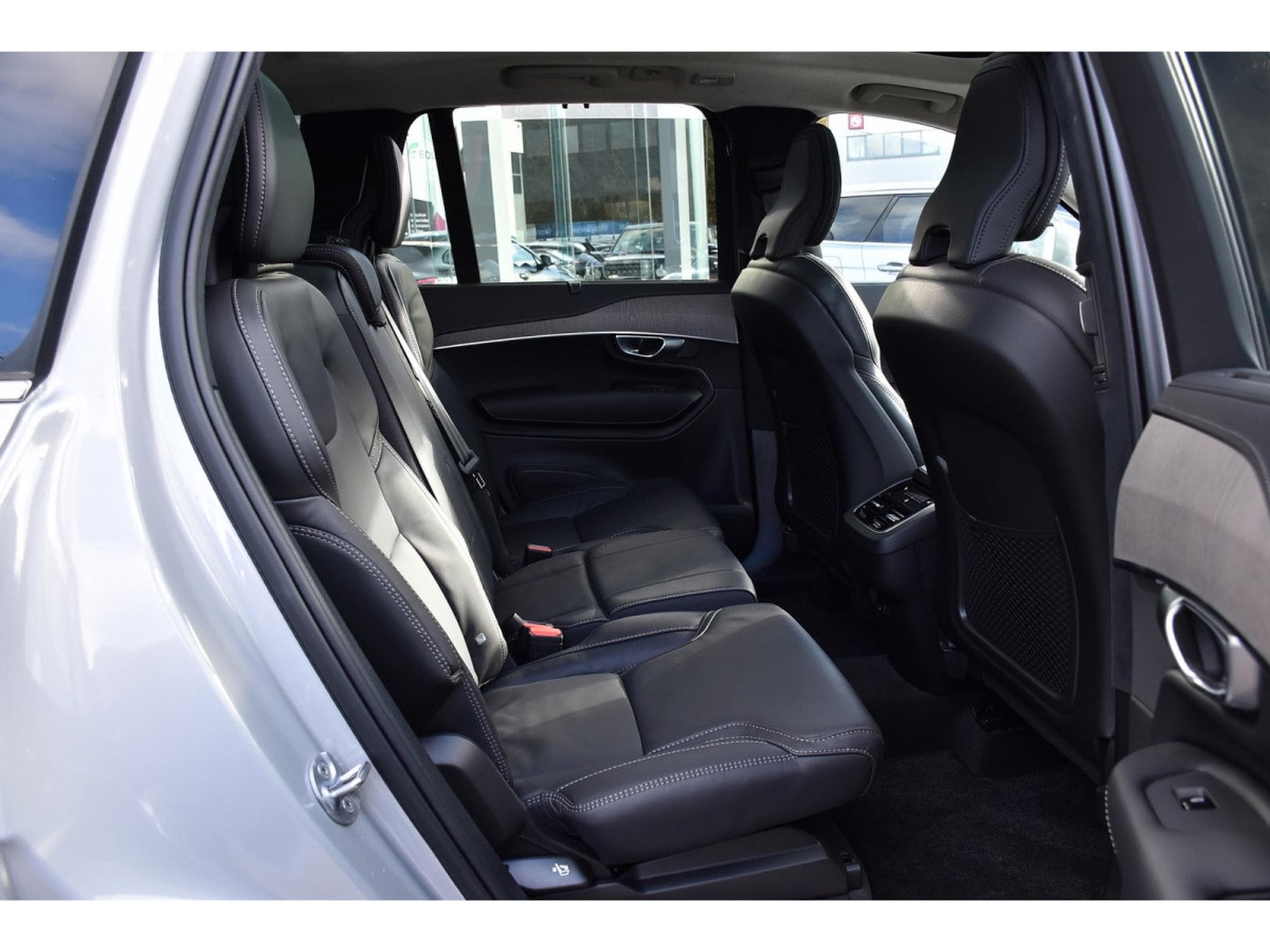 Volvo XC90 2.0 B5 AWD Ultimate Bright 7 Pl. TO PANO MEMO CAM360 HUD (2024) - Foto 7