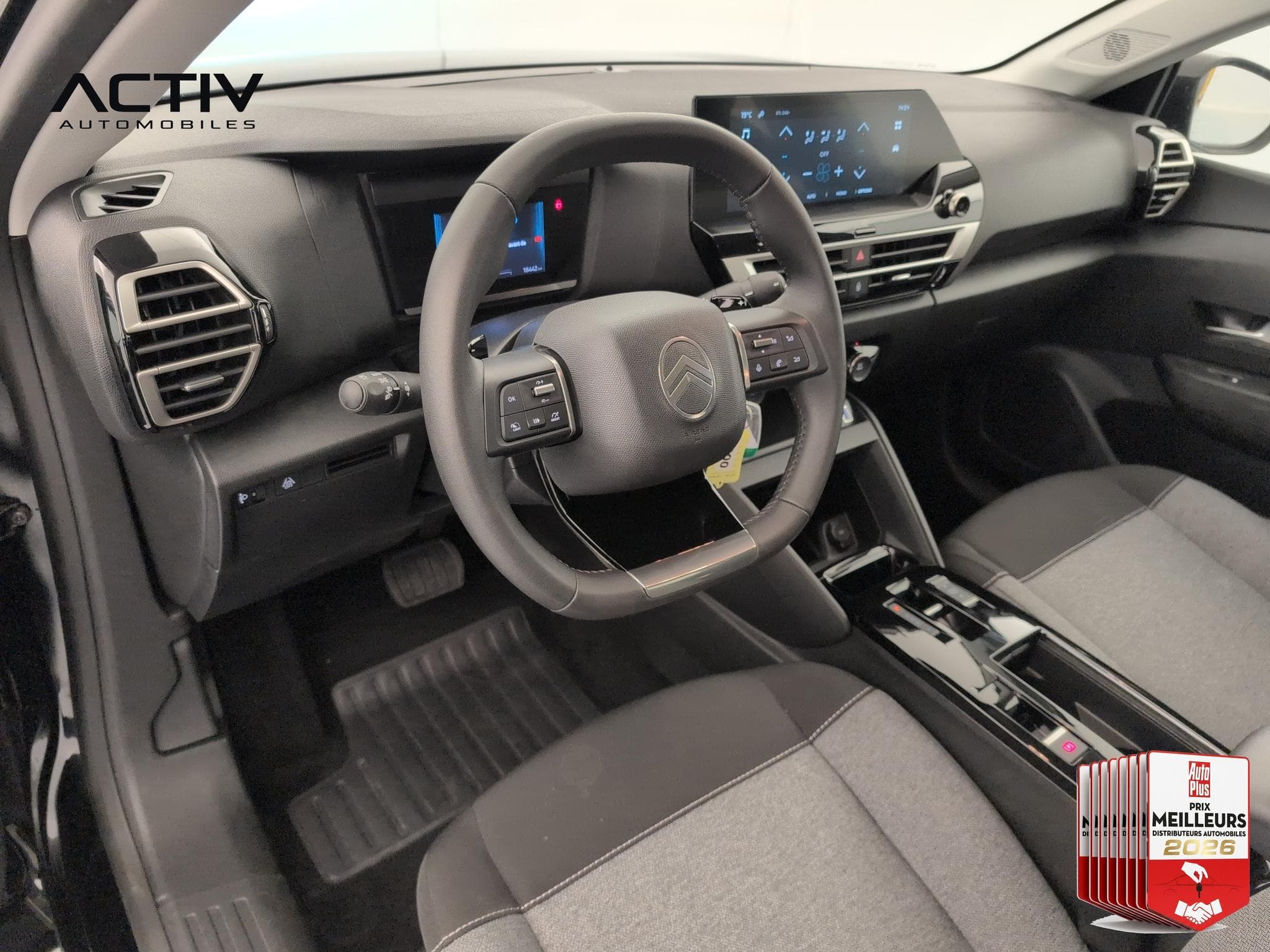 Citroën C4 Hybride 110 ch e-DCS6 You (2025) - Photo 15