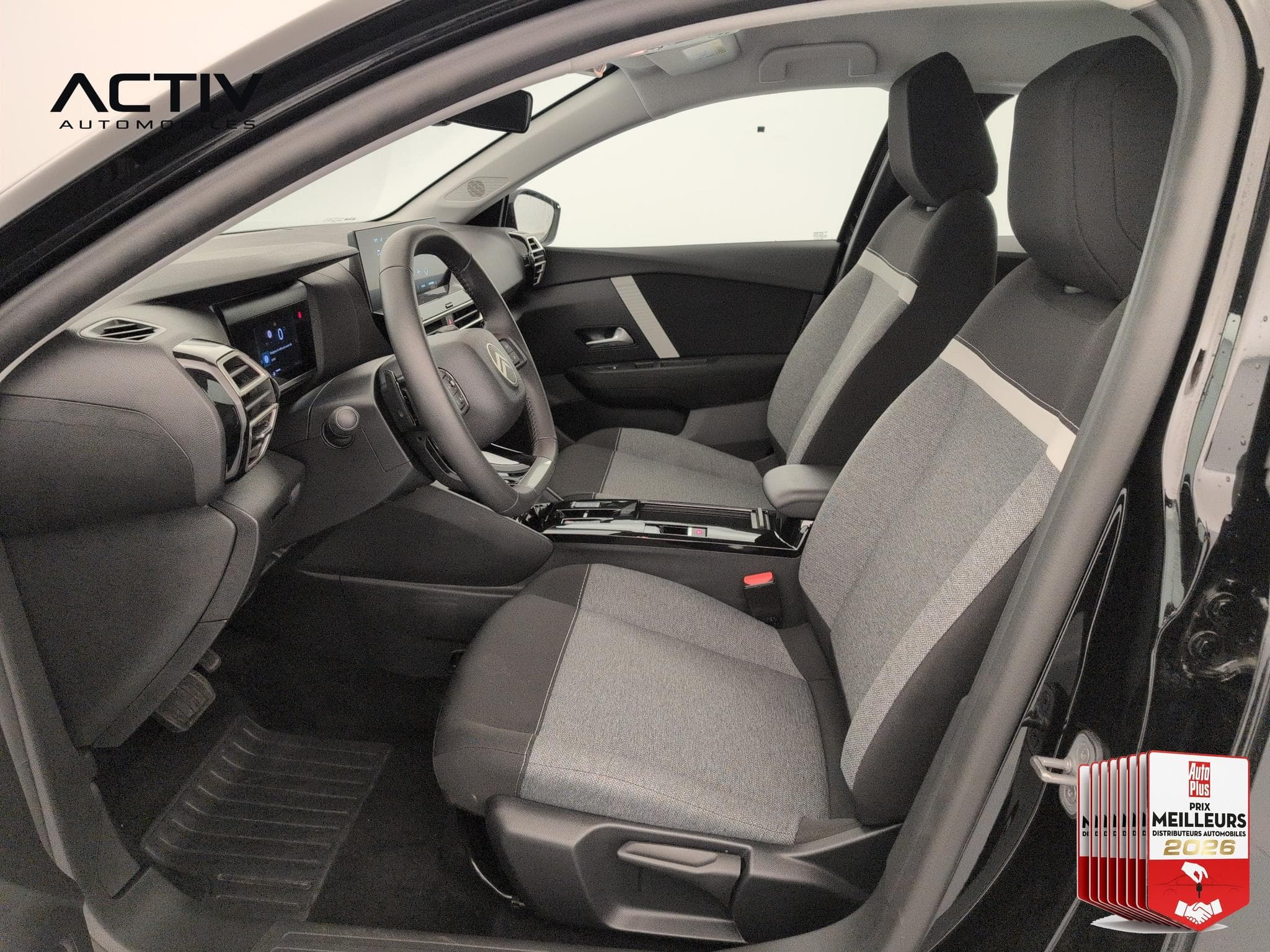 Citroën C4 Hybride 110 ch e-DCS6 You (2025) - Photo 16