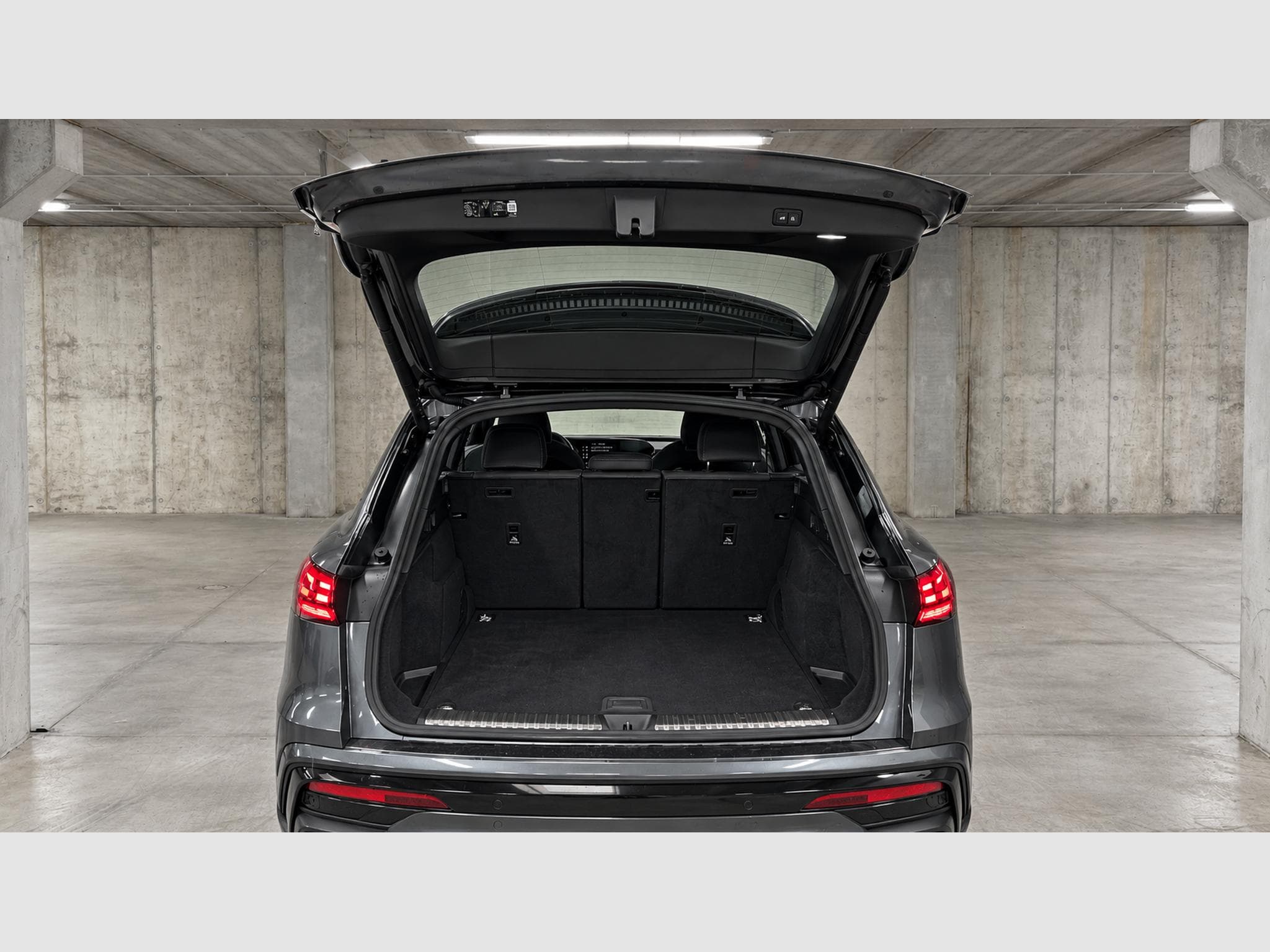 Audi Q5 2.0 TFSI 204 ch mild hybrid S line S tronic (2025) - Foto 10