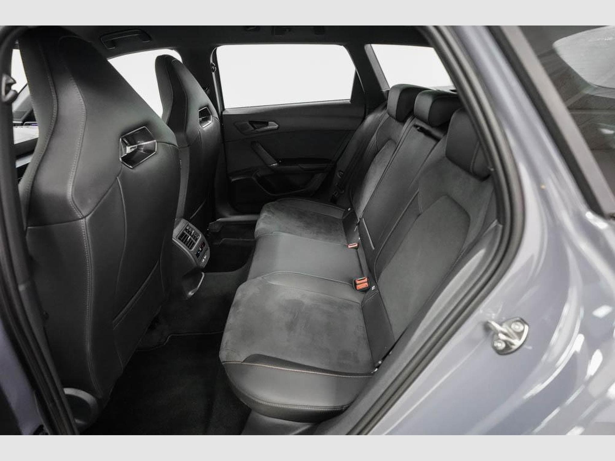 Cupra Leon ST 2,0 TSI (2025) - Foto 16