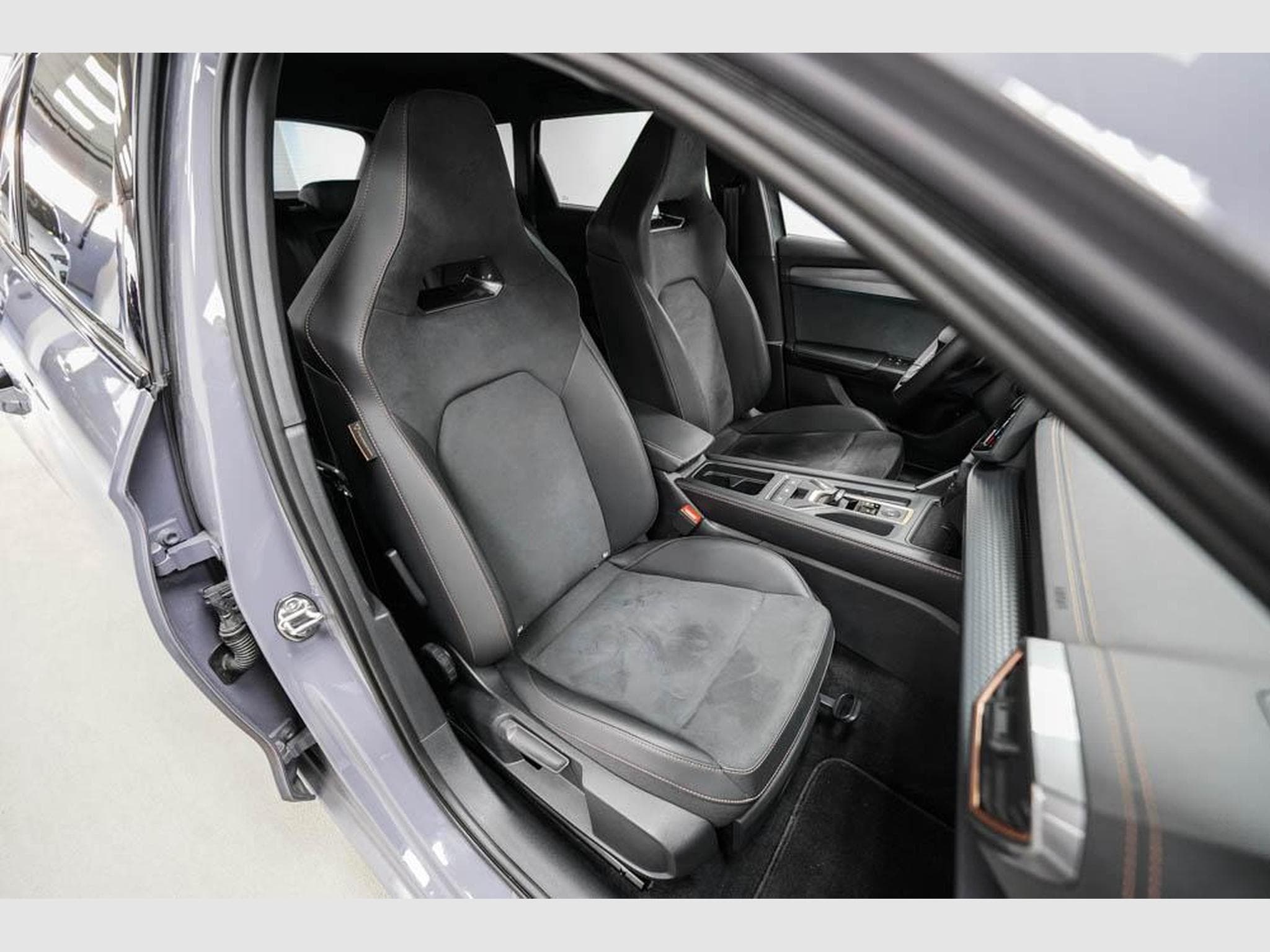 Cupra Leon ST 2,0 TSI (2025) - Foto 22