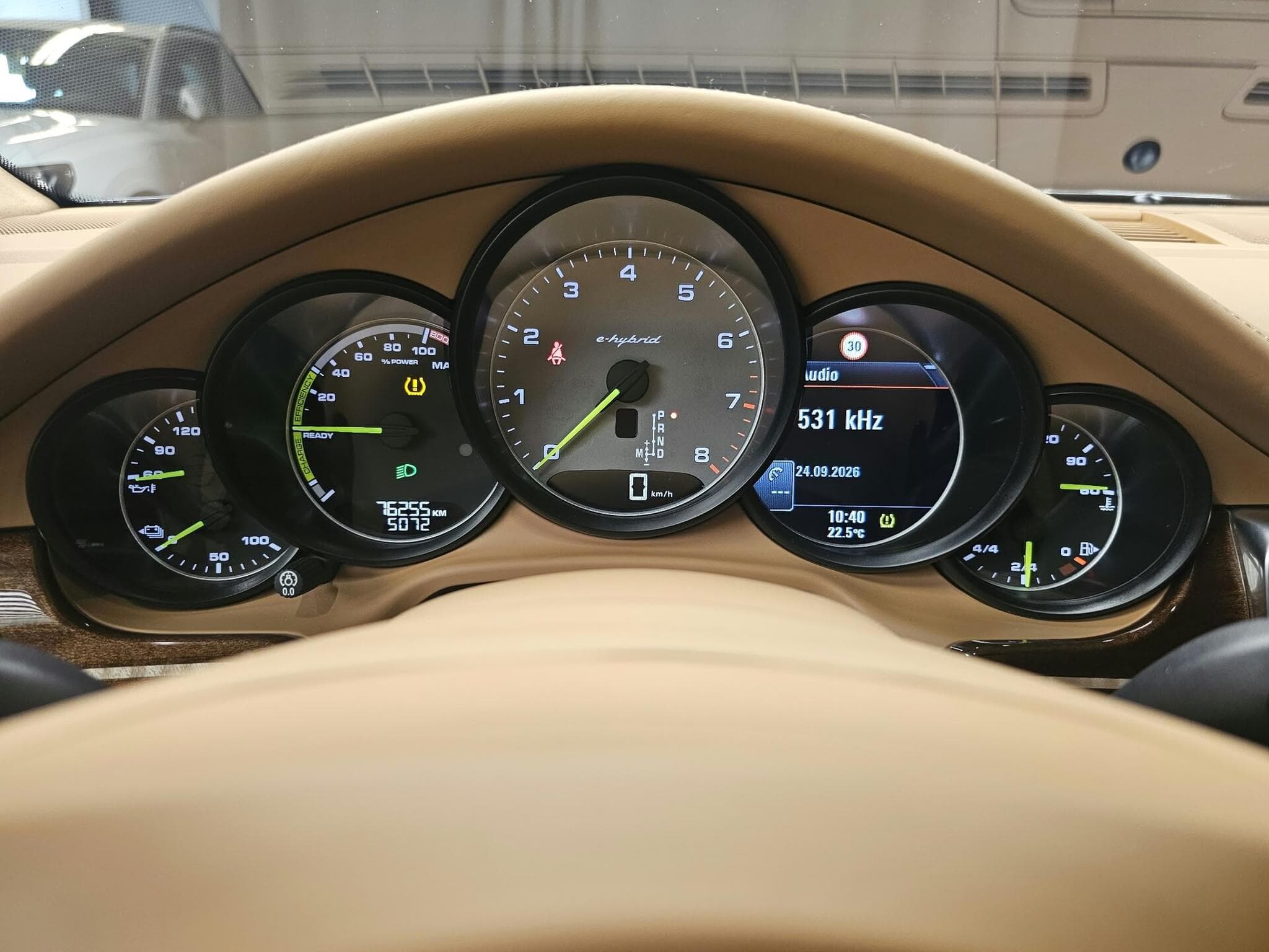 Porsche Panamera 3.0 S HYBRID (2015) - Foto 8